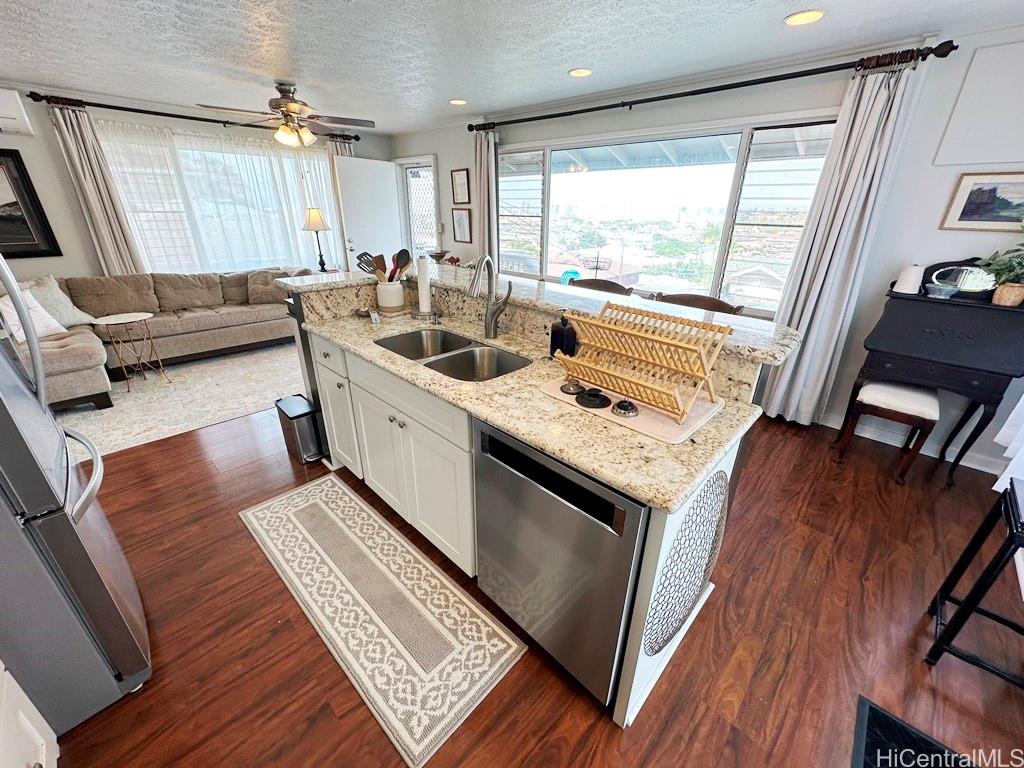 1445 Mokuna Place Honolulu - Rental - photo 5 of 24