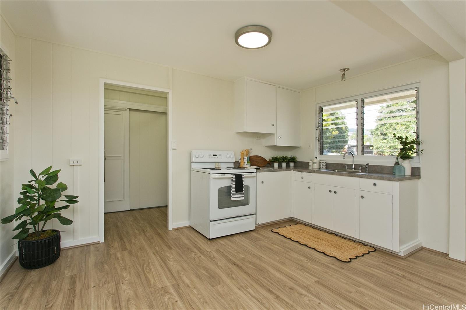 1445  Monte Cooke Place Kapalama, Honolulu home - photo 6 of 20