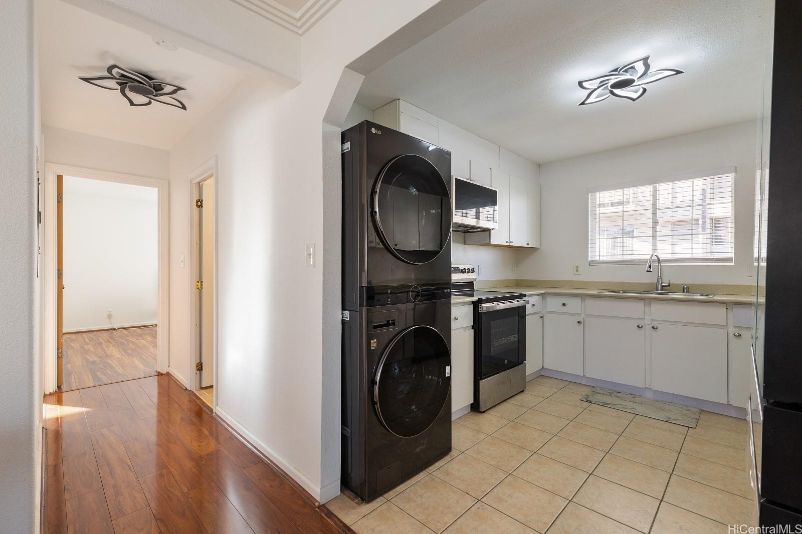 1446 Liholiho St Honolulu - Multi-family - photo 11 of 21