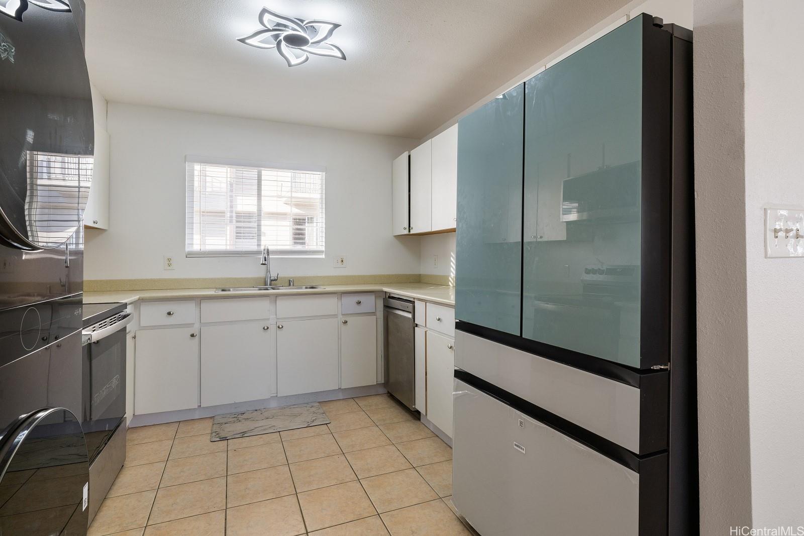 1446 Liholiho St Honolulu - Multi-family - photo 12 of 21