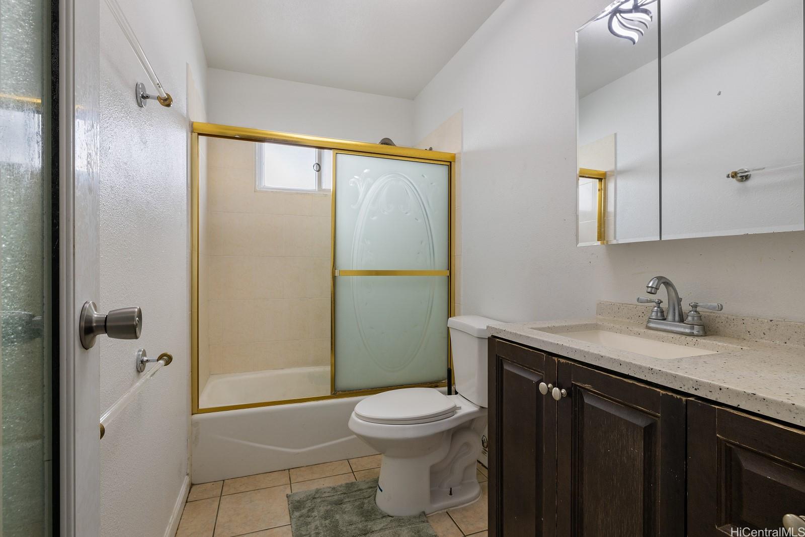 1446 Liholiho St Honolulu - Multi-family - photo 5 of 21