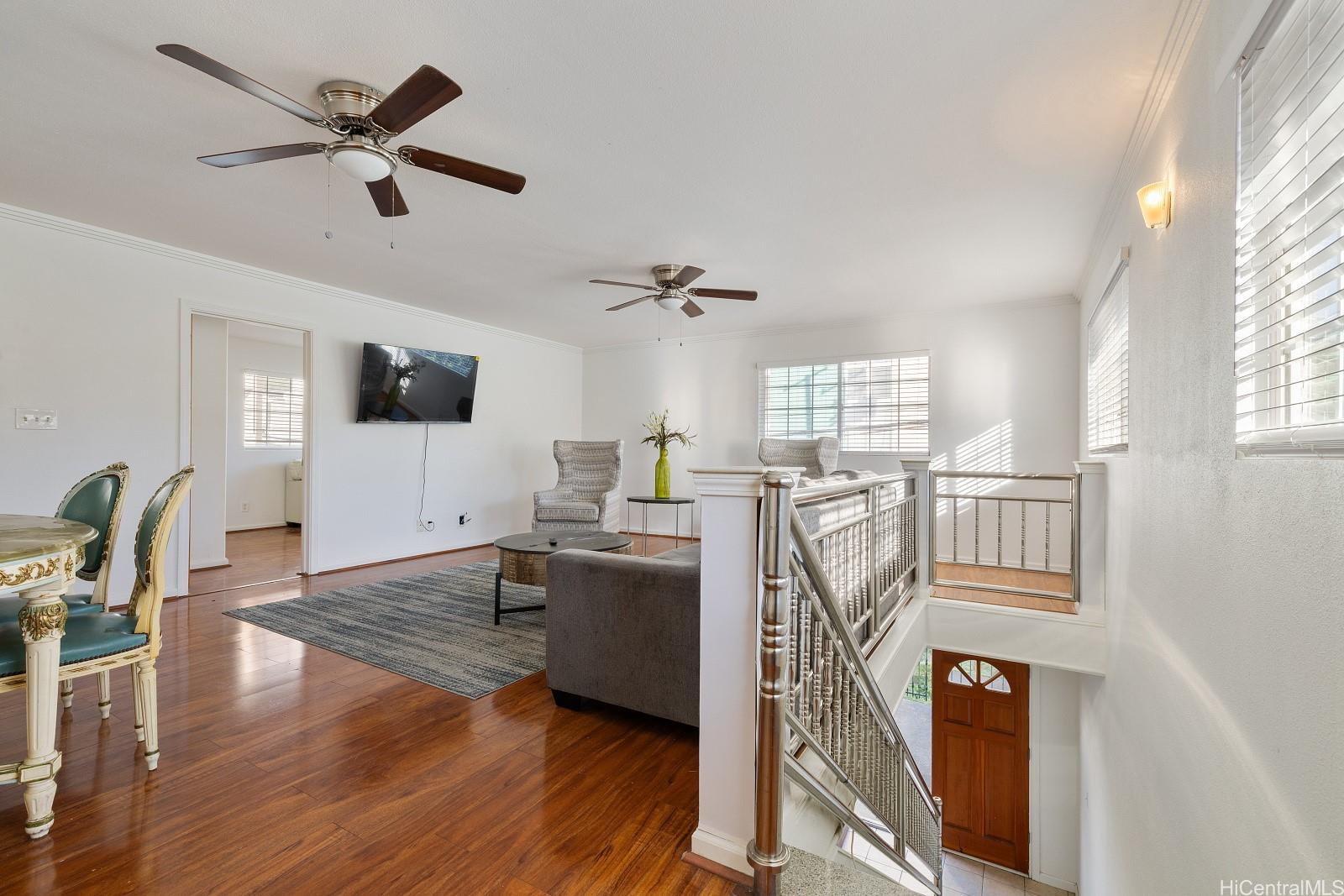 1446 Liholiho St Honolulu - Multi-family - photo 9 of 21