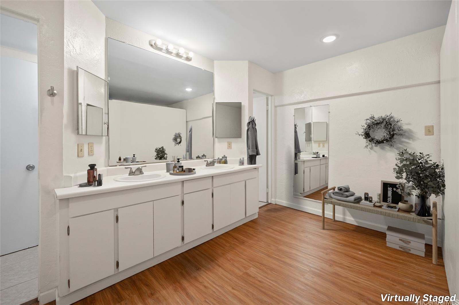 Ode Rancho condo # 307, Honolulu, Hawaii - photo 10 of 16