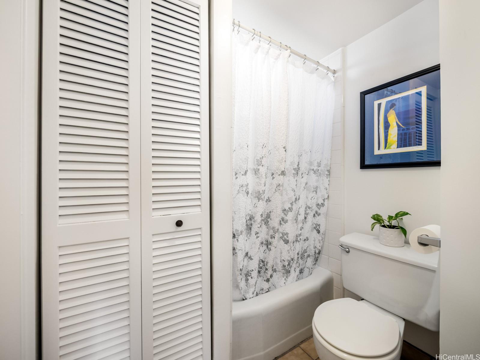 Ode Rancho condo # 502, Honolulu, Hawaii - photo 18 of 22