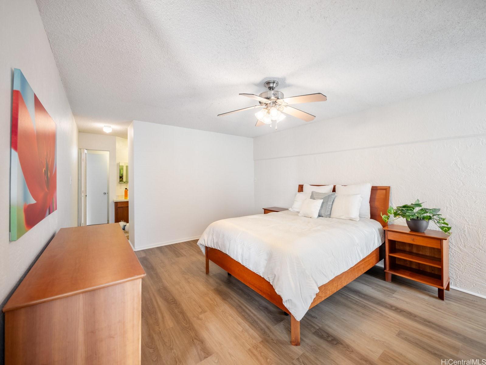 Ode Rancho condo # 502, Honolulu, Hawaii - photo 6 of 22