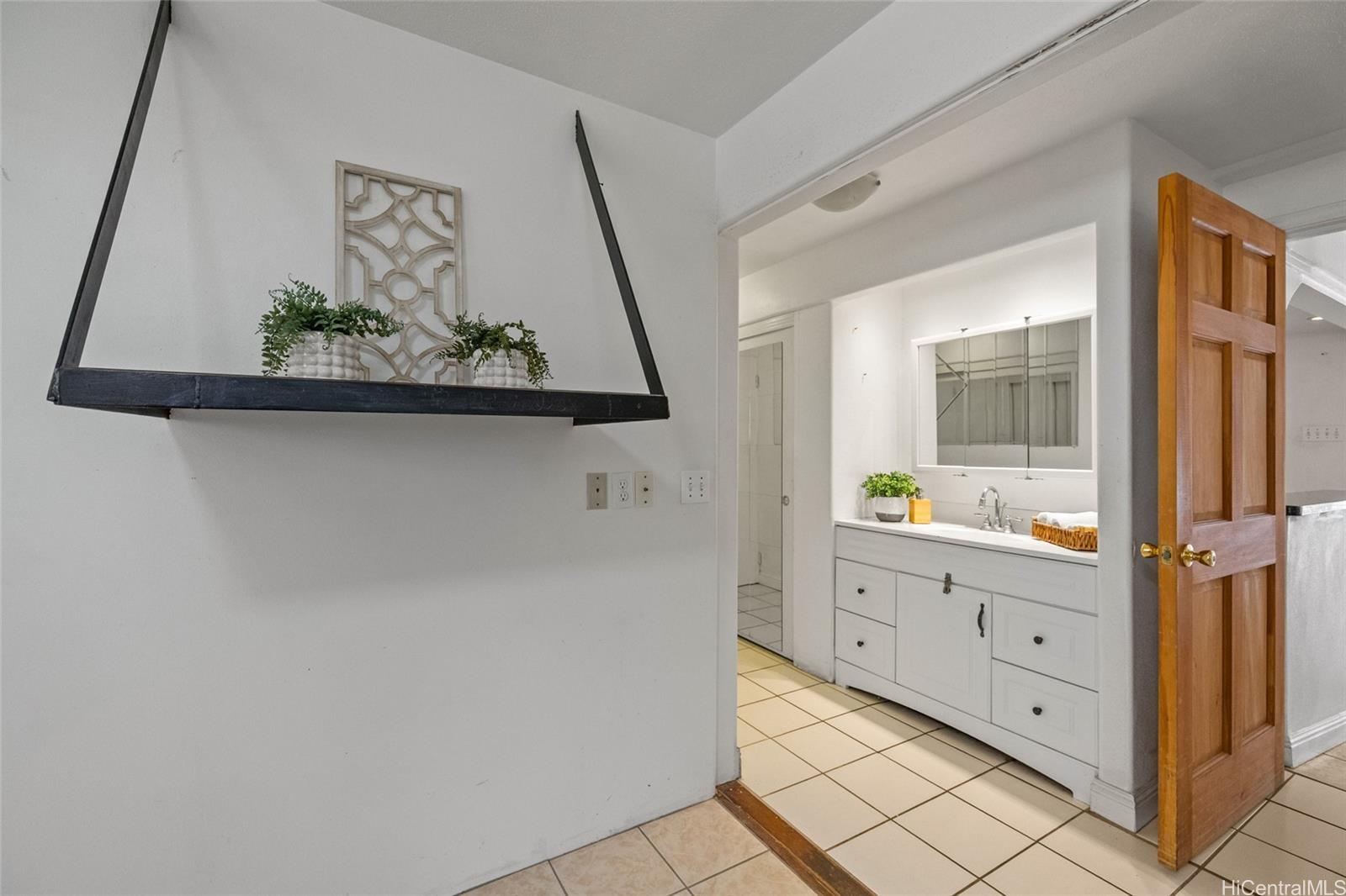 1447  Uila Street Foster Village, PearlCity home - photo 14 of 25