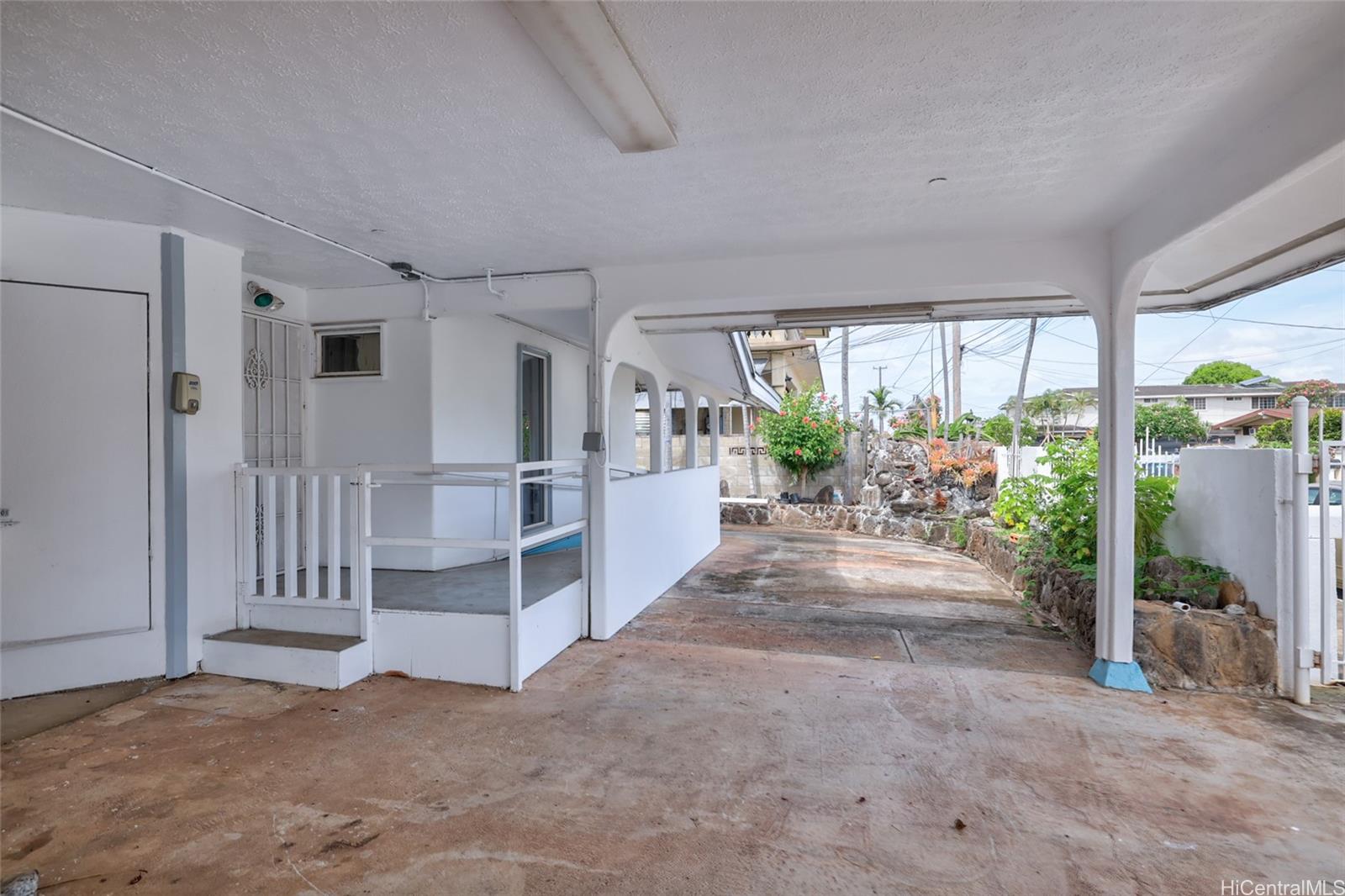 1447  Uila Street Foster Village, PearlCity home - photo 23 of 25