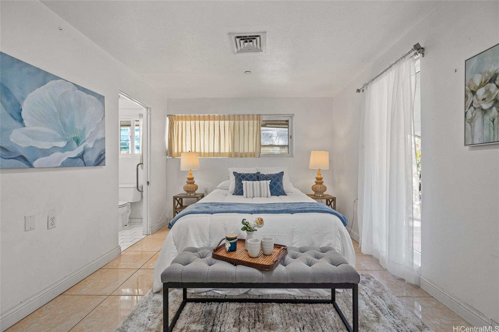 1447  Uila Street Foster Village, PearlCity home - photo 7 of 25