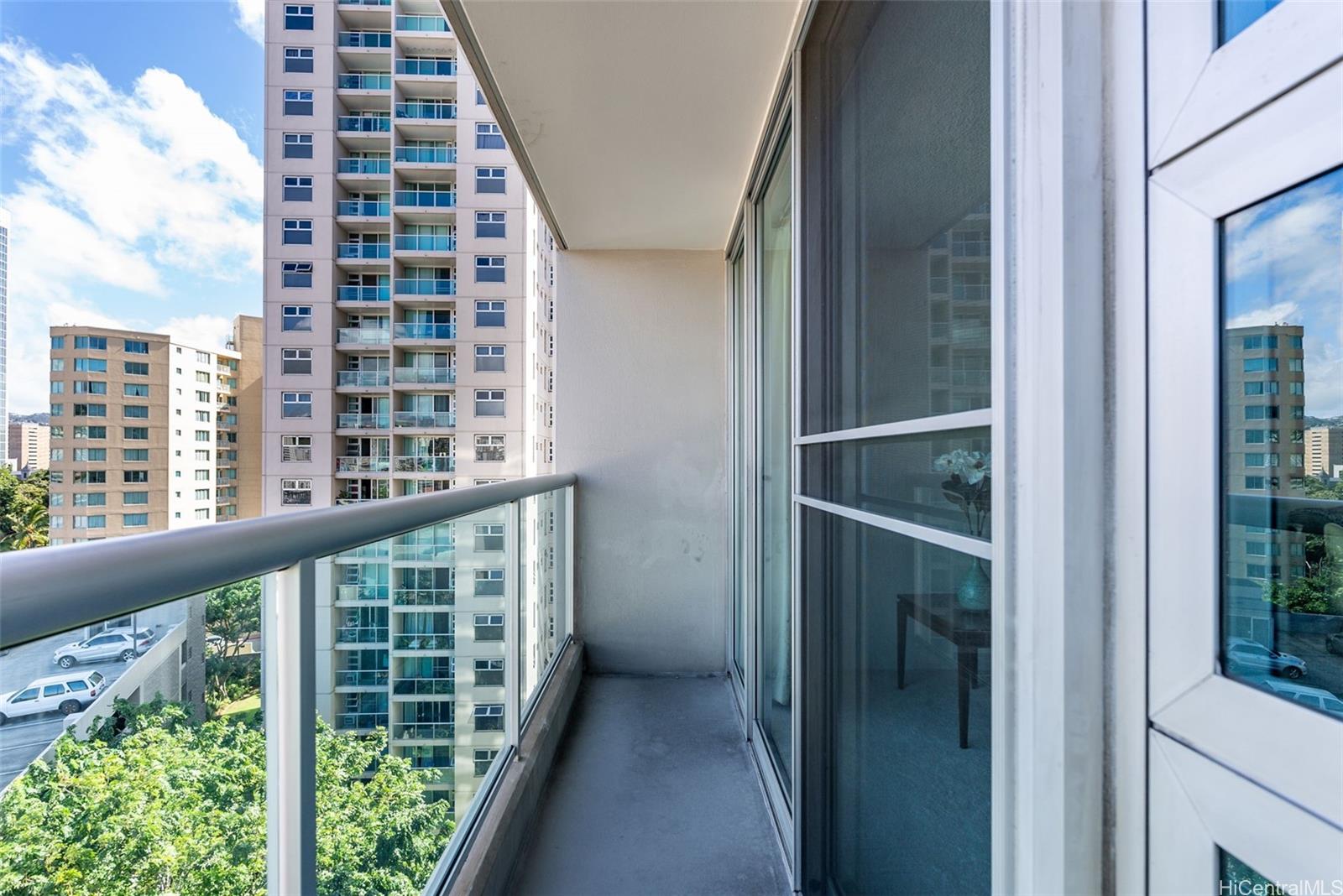 1448 Young St condo # 1006, Honolulu, Hawaii - photo 18 of 24