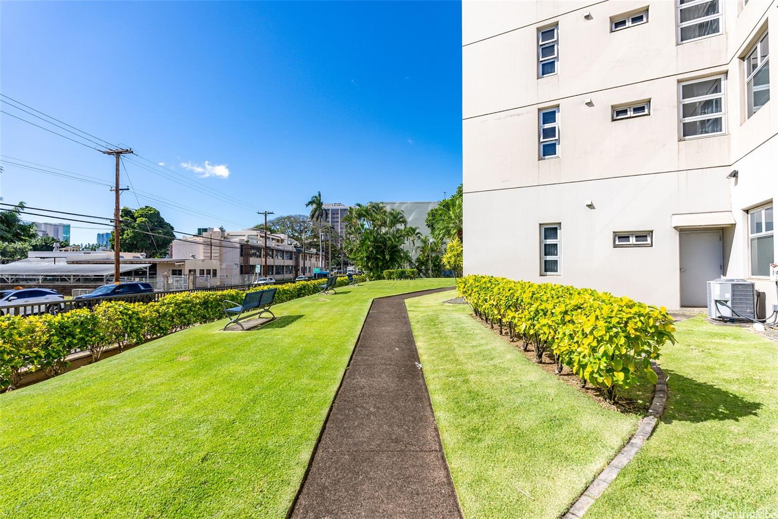 1448 Young St condo # 1006, Honolulu, Hawaii - photo 23 of 24