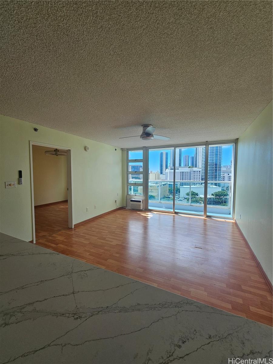 1448 Young St Honolulu - Rental - photo 3 of 18