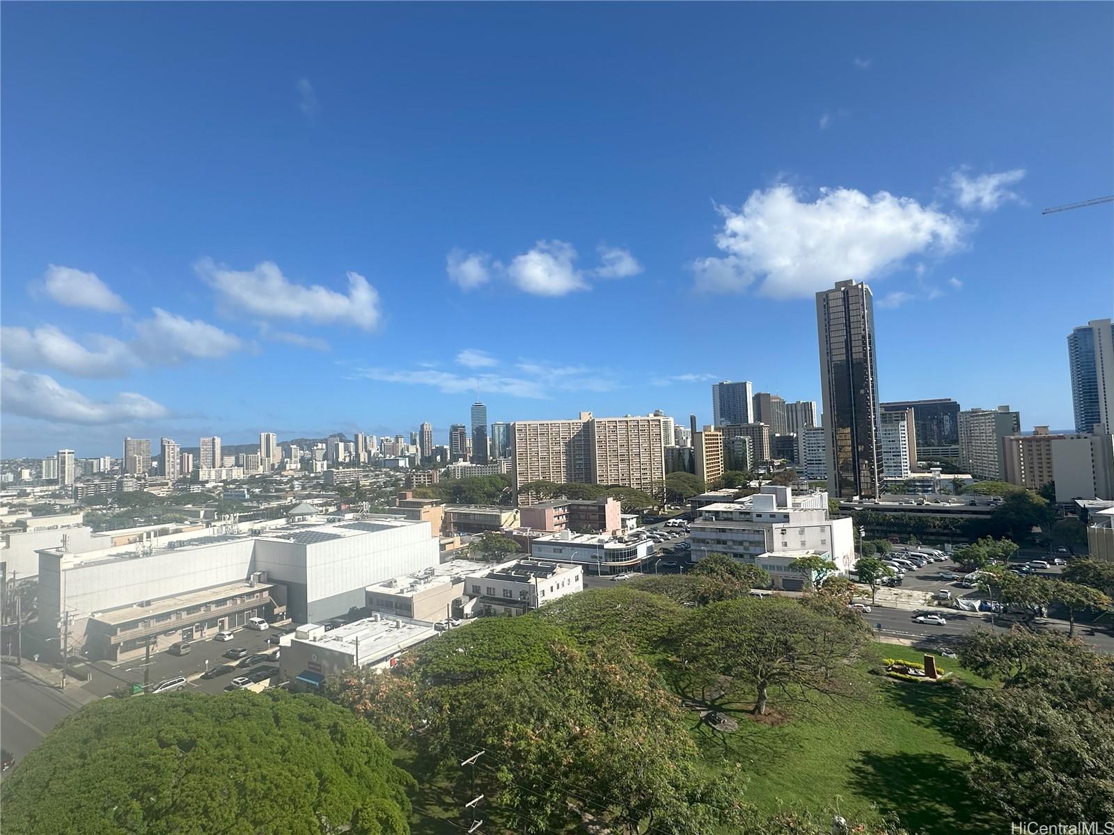 1448 Young St condo # 1401, Honolulu, Hawaii - photo 6 of 10