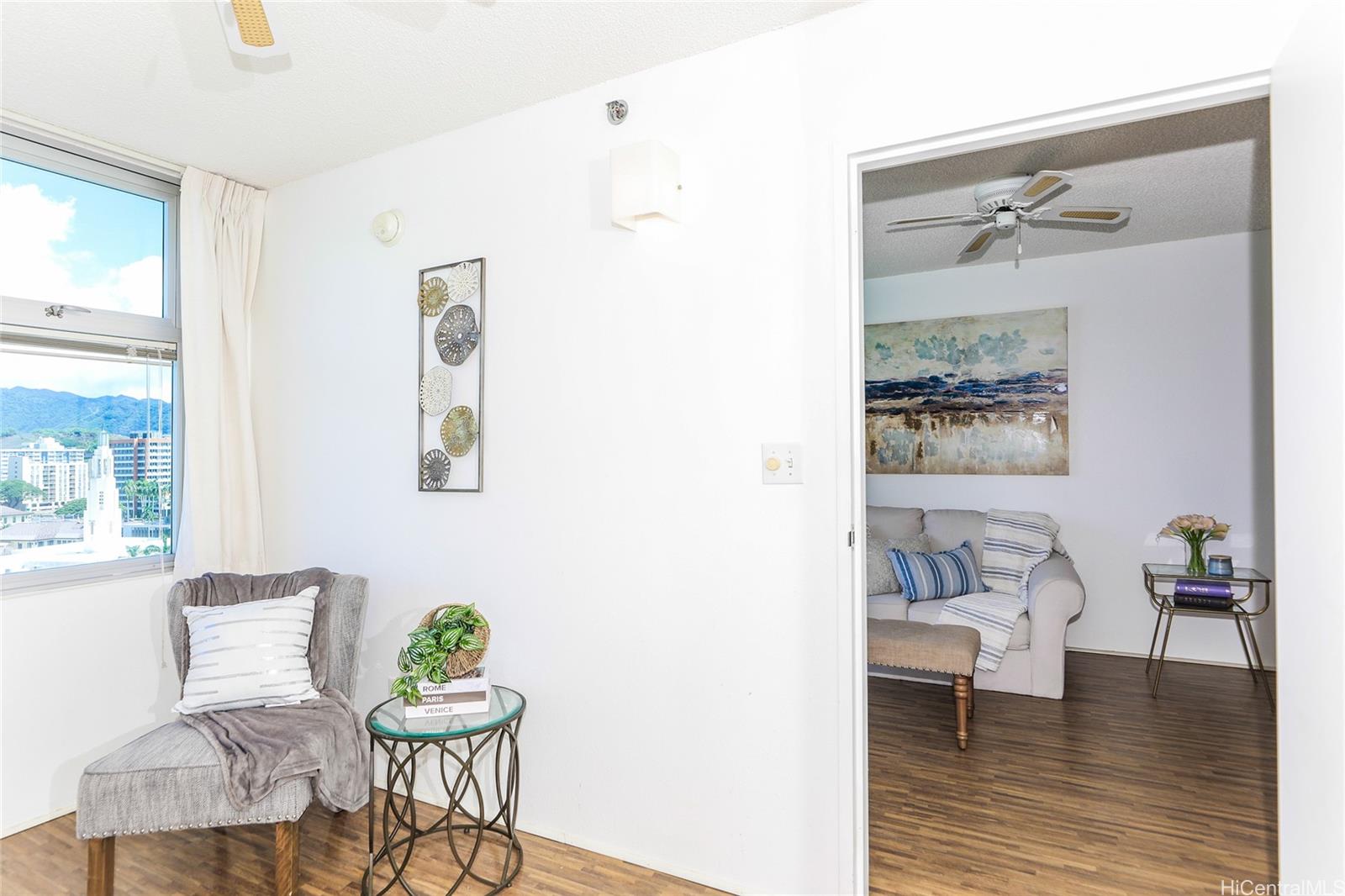 1448 Young St condo # 1404, Honolulu, Hawaii - photo 23 of 25