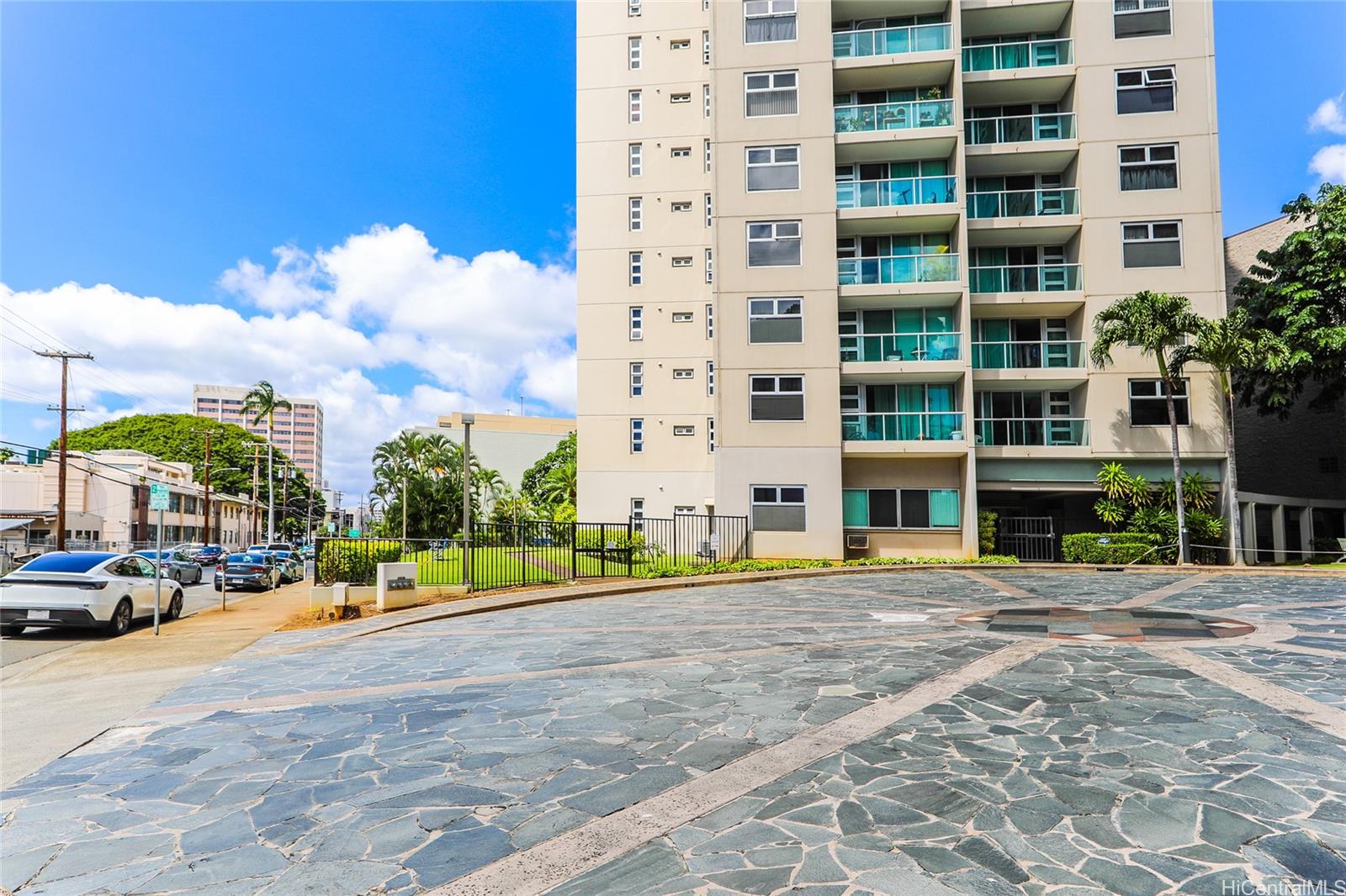 1448 Young St condo # 1404, Honolulu, Hawaii - photo 24 of 25
