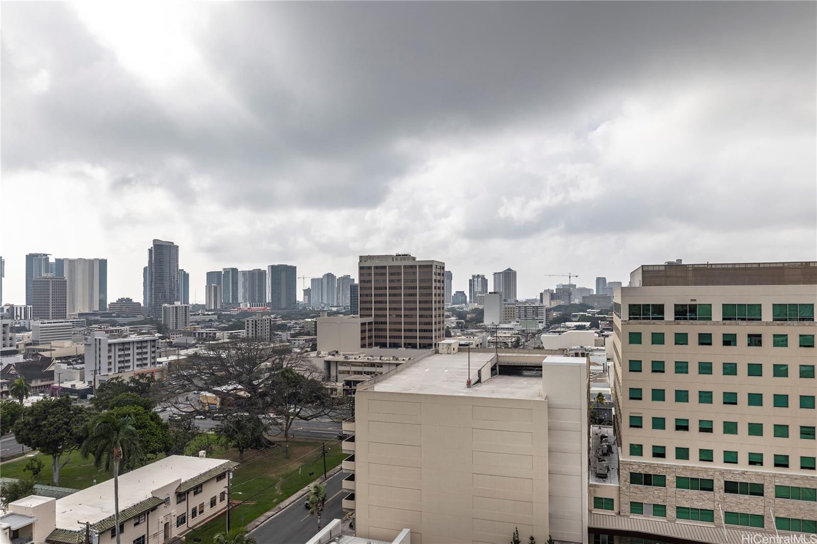 1448 Young St condo # 1511, Honolulu, Hawaii - photo 12 of 13