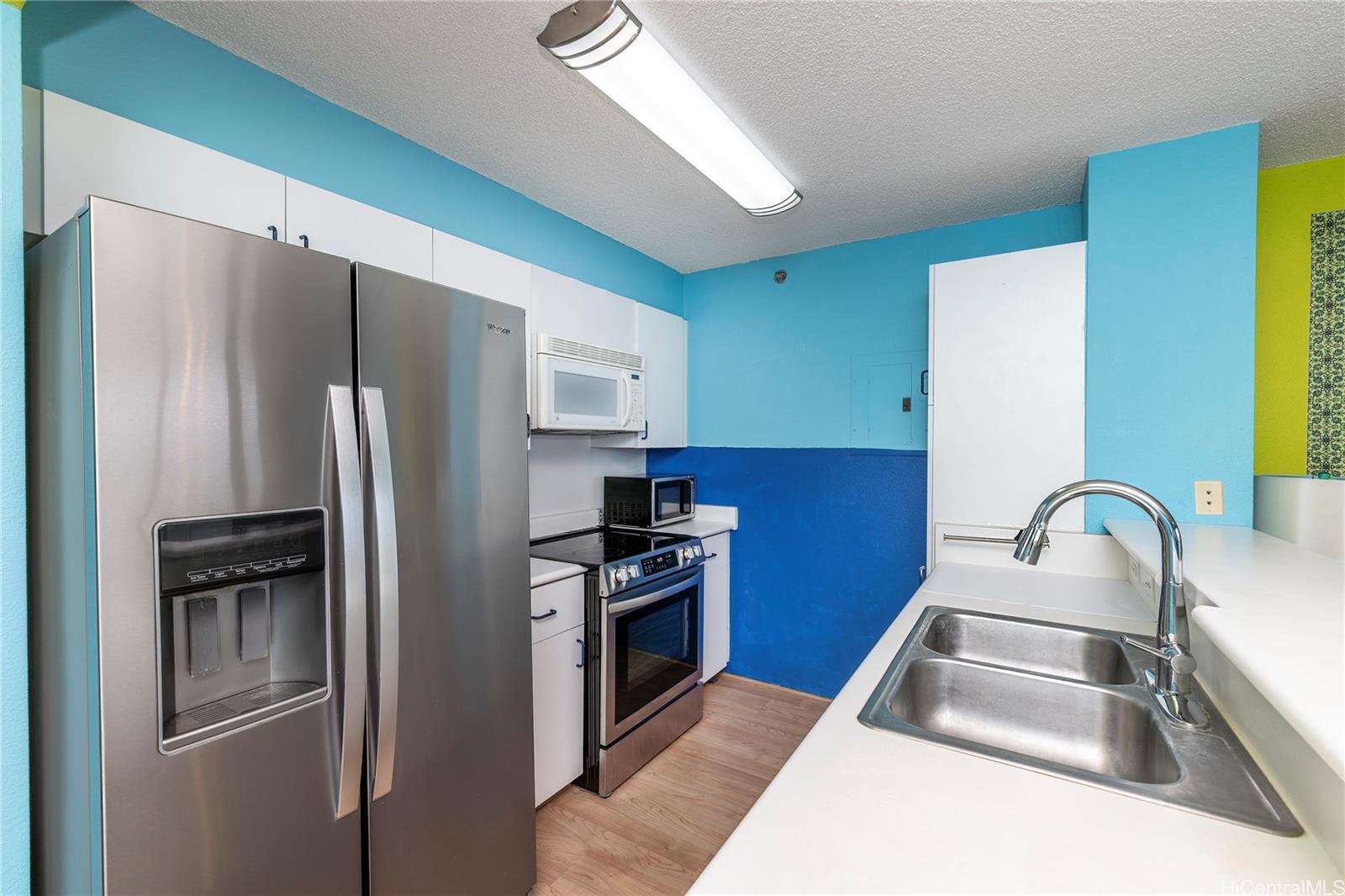 1448 Young St condo # 1511, Honolulu, Hawaii - photo 5 of 13