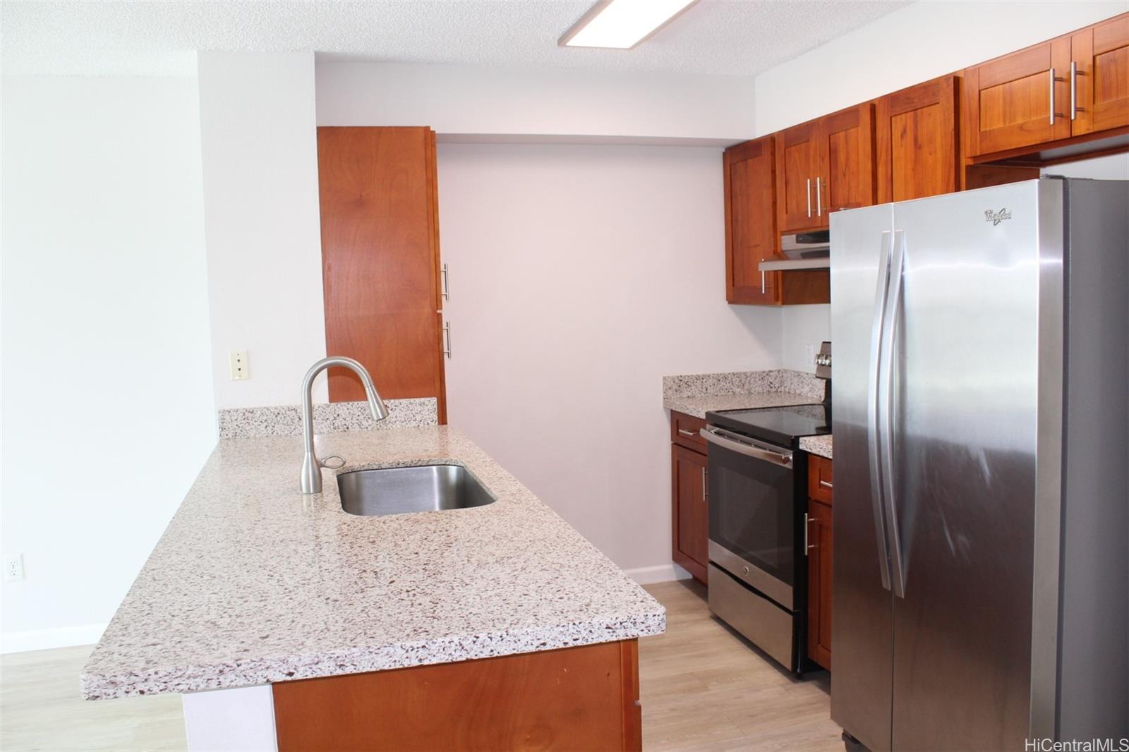 1448 Young St condo # 1606, Honolulu, Hawaii - photo 3 of 17