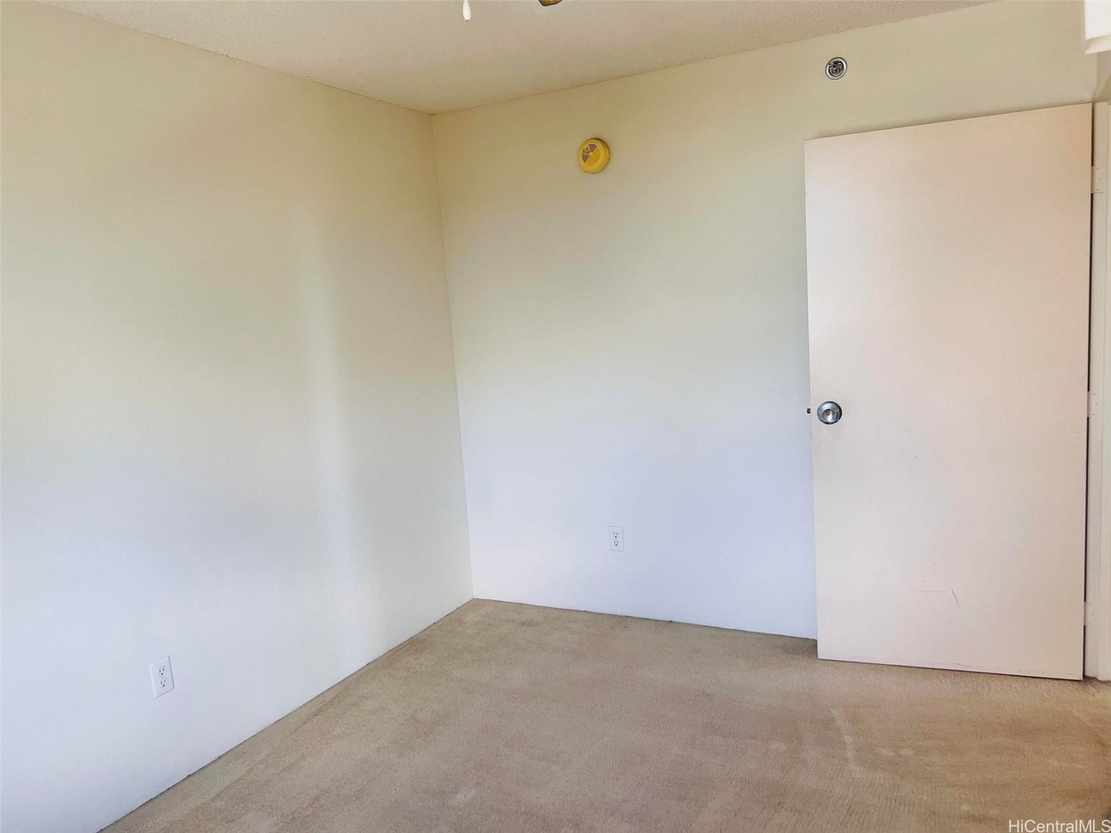 1448 Young St Honolulu - Rental - photo 11 of 17