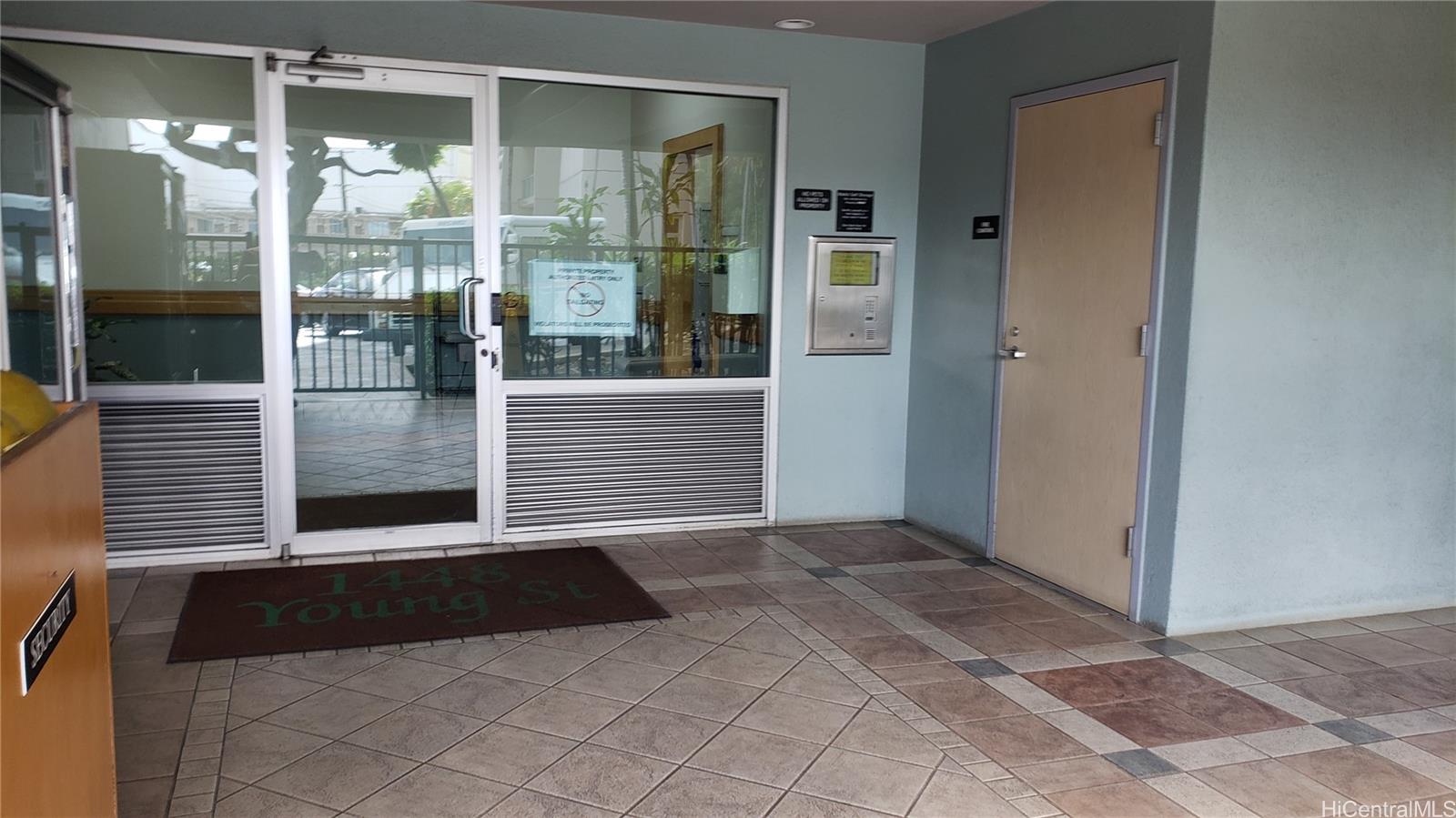 1448 Young St Honolulu - Rental - photo 16 of 17