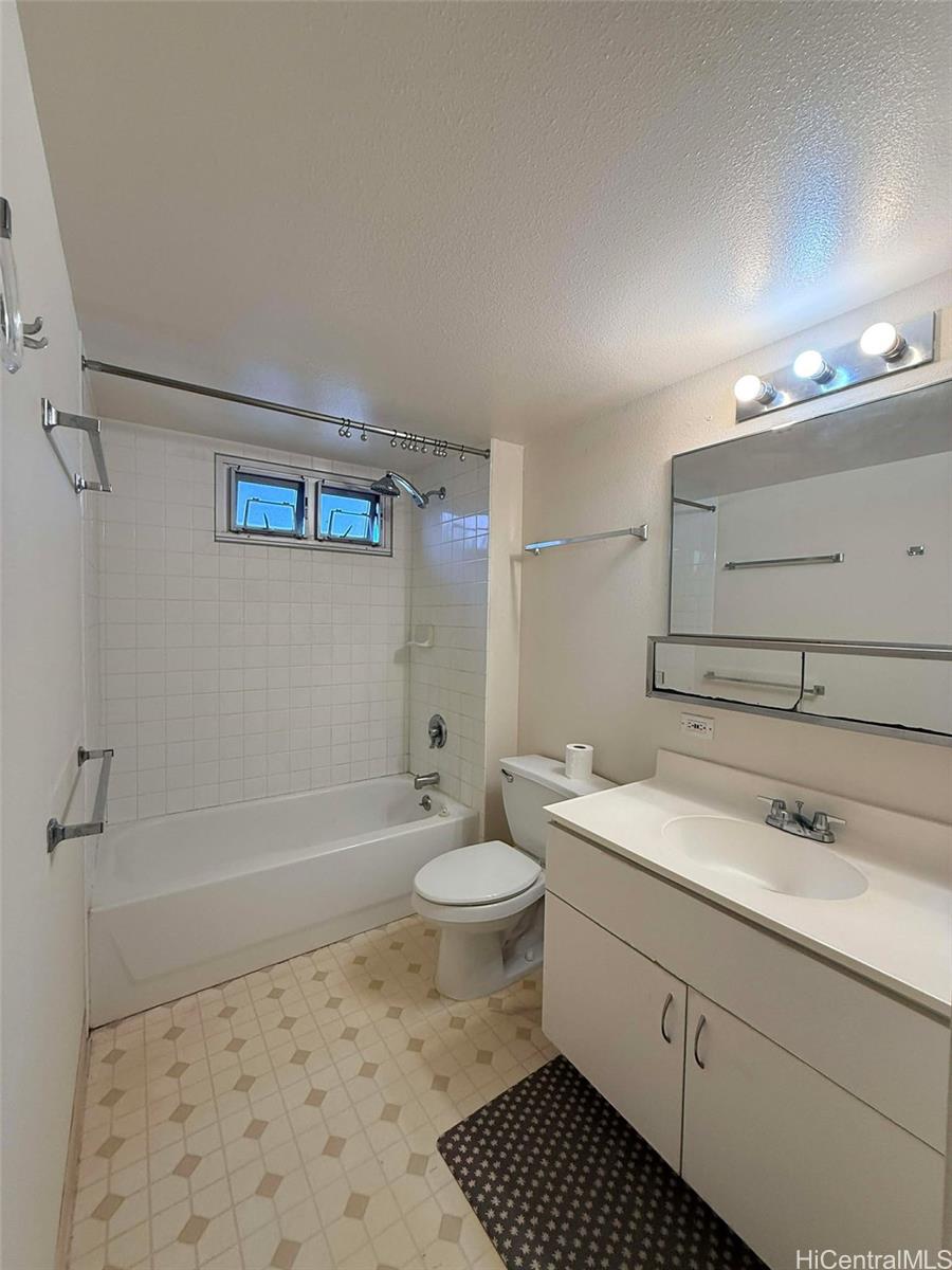 1448 Young St Honolulu - Rental - photo 6 of 17