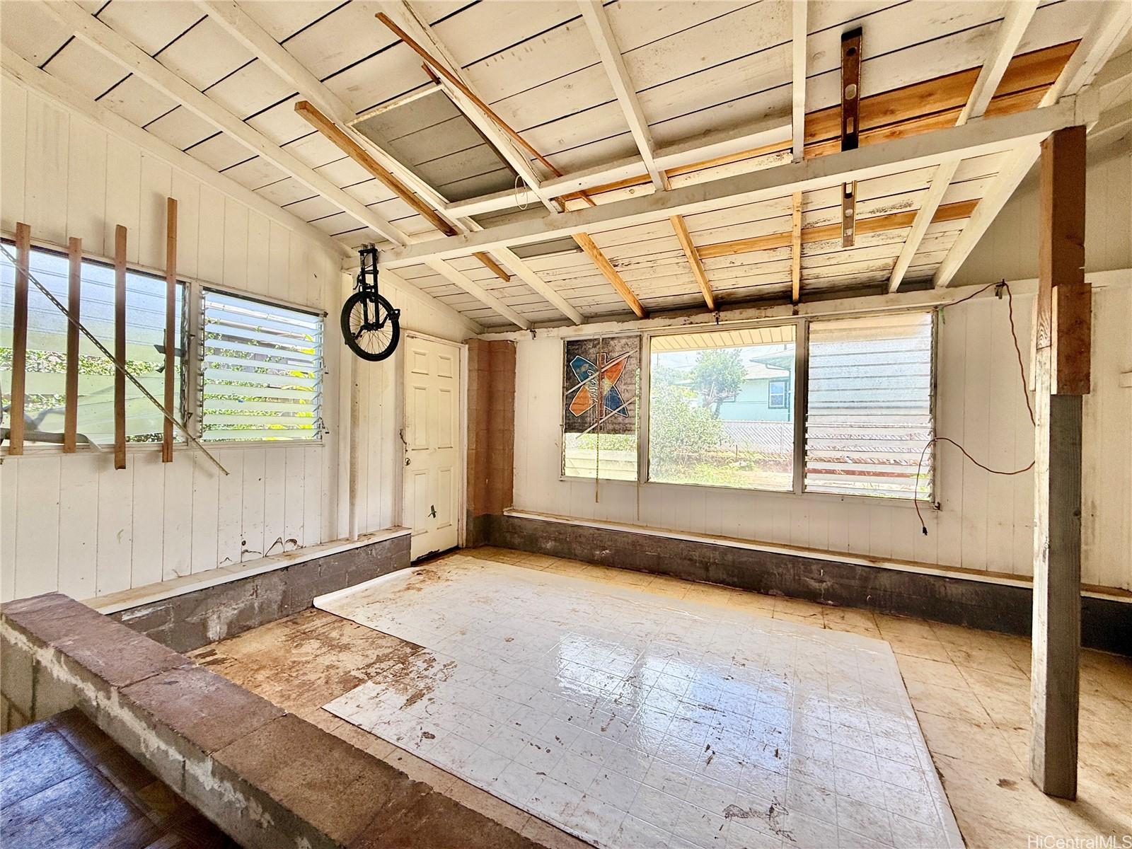 1449  Kaleilani Street Pearl City-upper, PearlCity home - photo 20 of 23