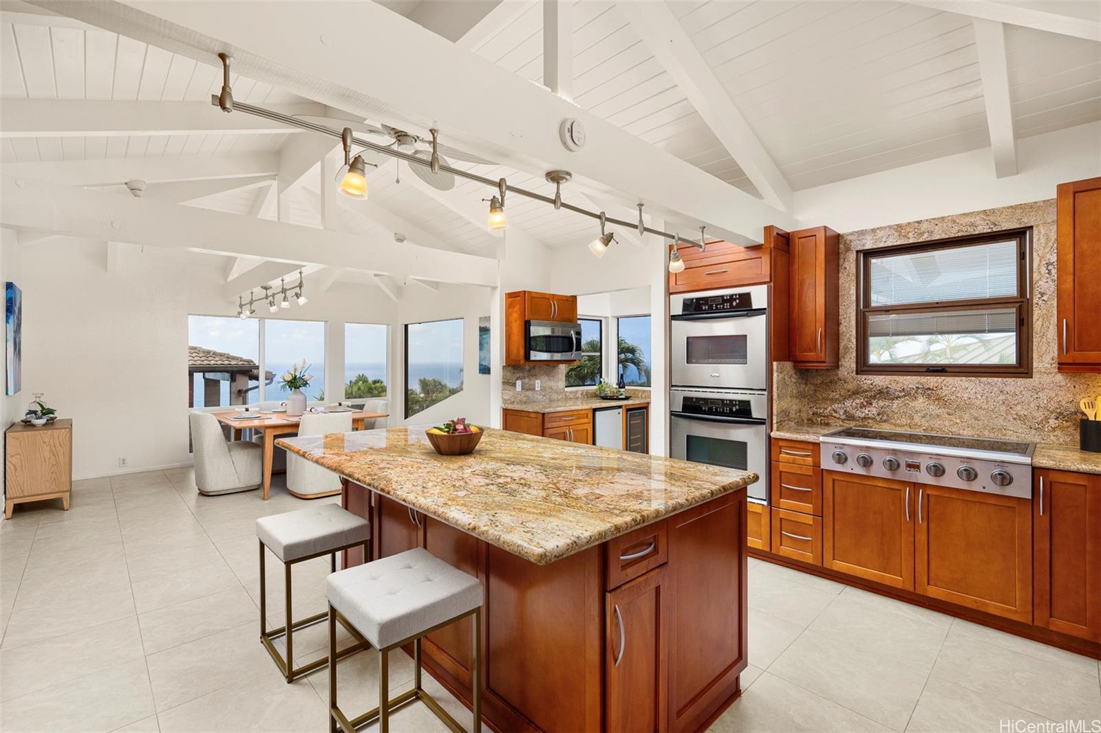 145  Maono Place Hawaii Loa Ridge, Diamond Head home - photo 5 of 25