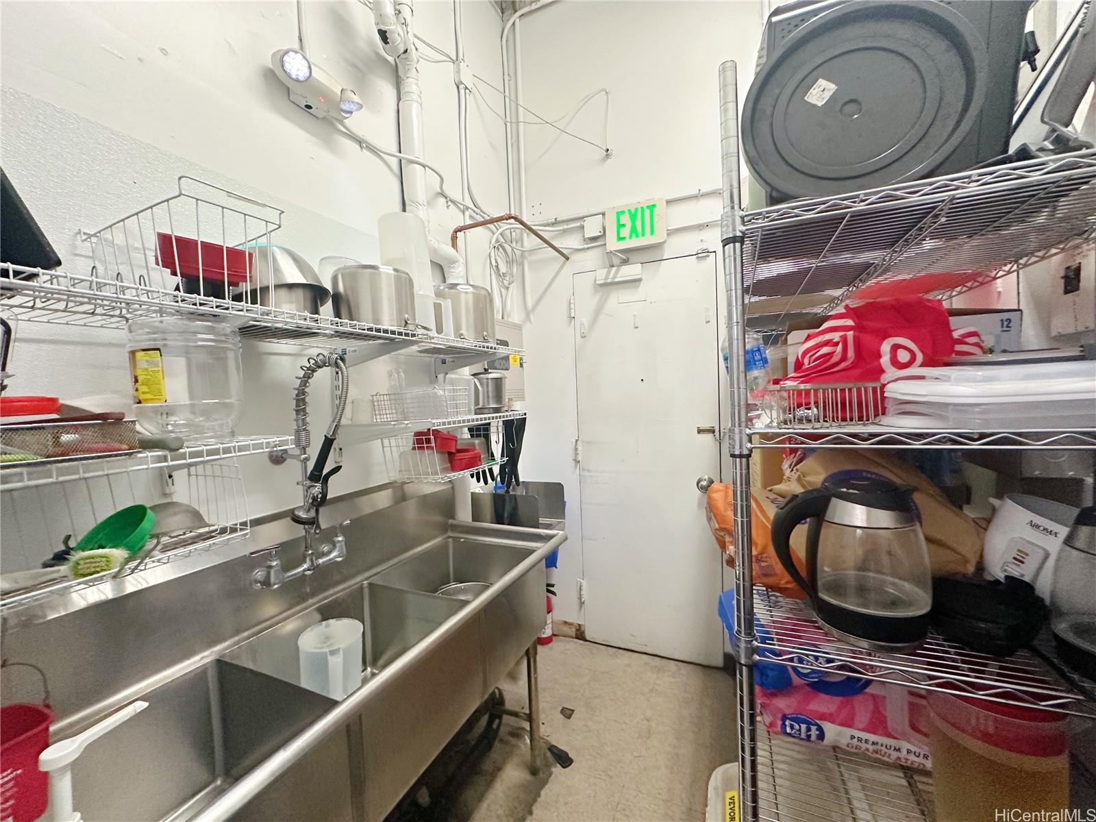 1450 Ala Moana Blvd Ala Moana  - photo 8 of 9