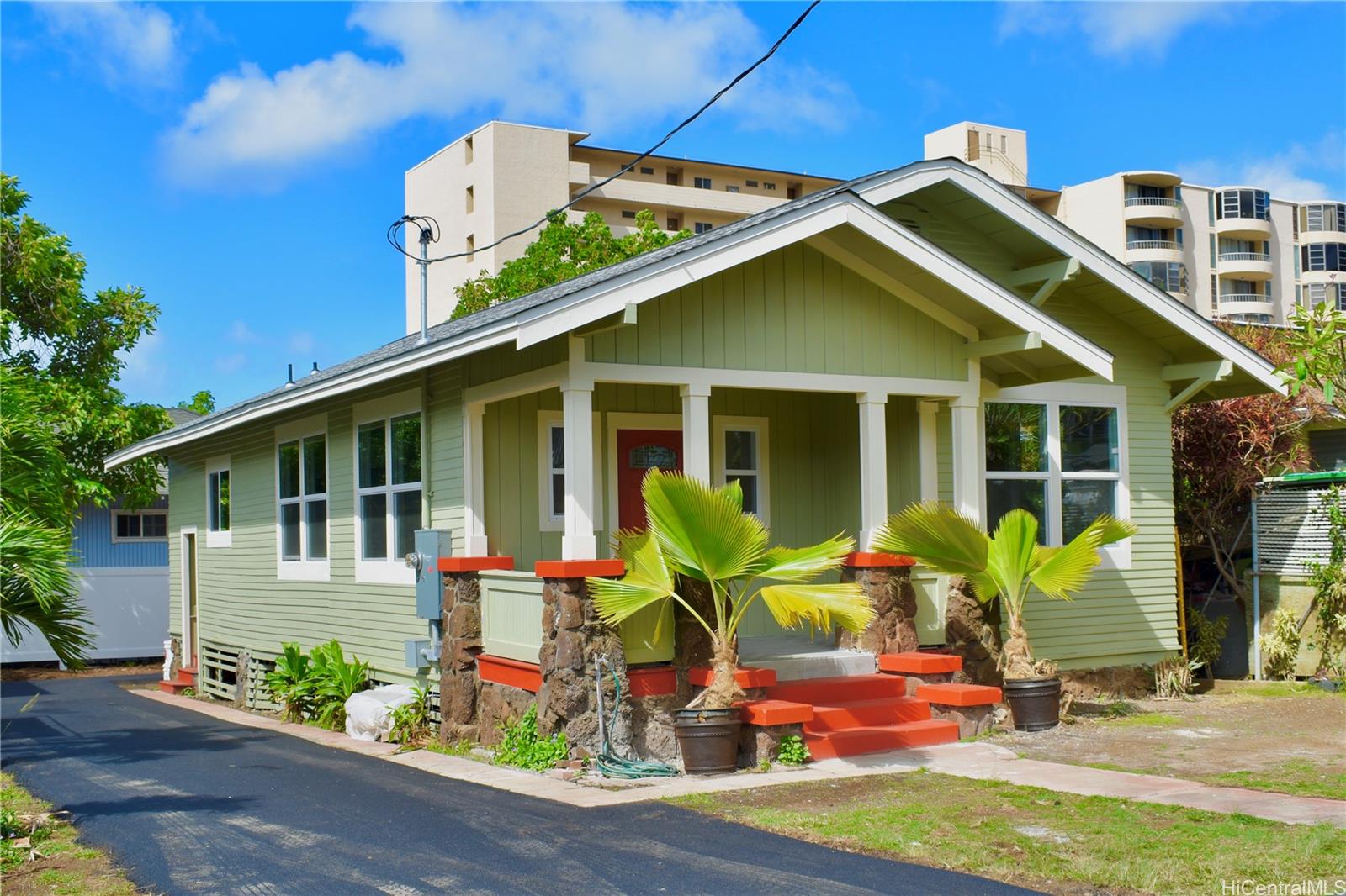 1450  Keeaumoku Street Makiki Area, Honolulu home - photo 3 of 20