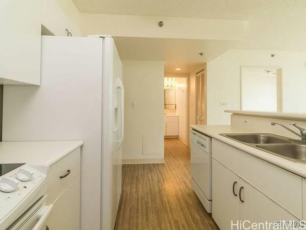 1450 Young St Honolulu - Rental - photo 2 of 16