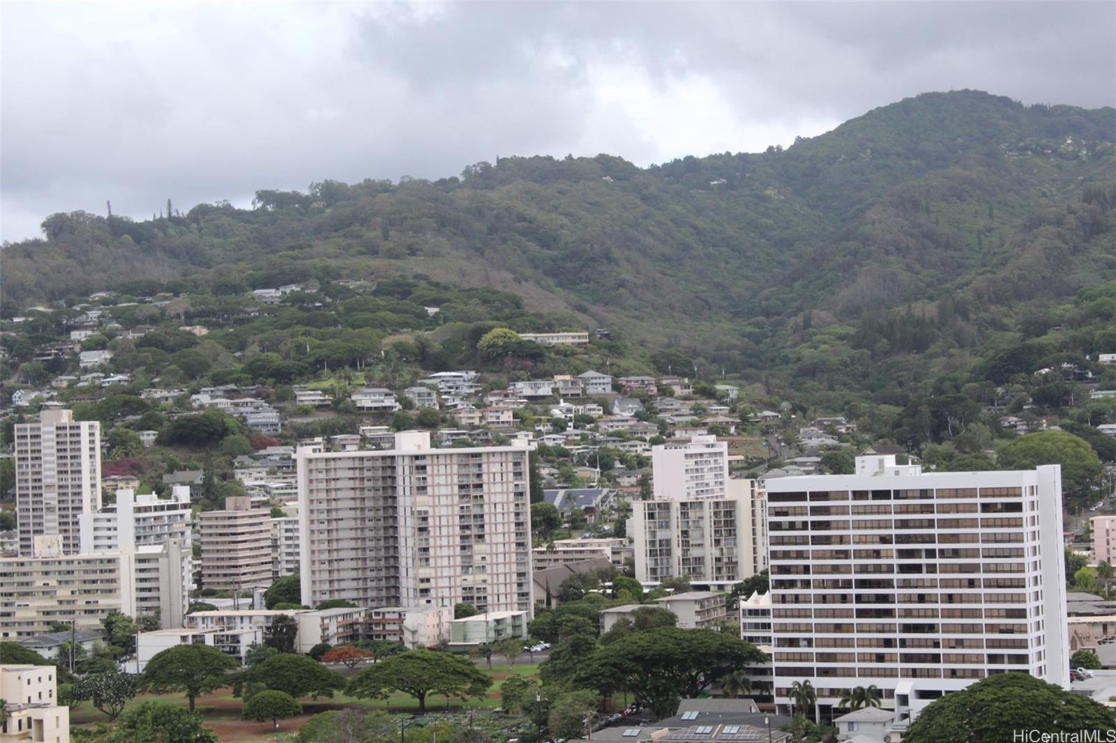 1450 Young St condo # 2506, Honolulu, Hawaii - photo 12 of 14