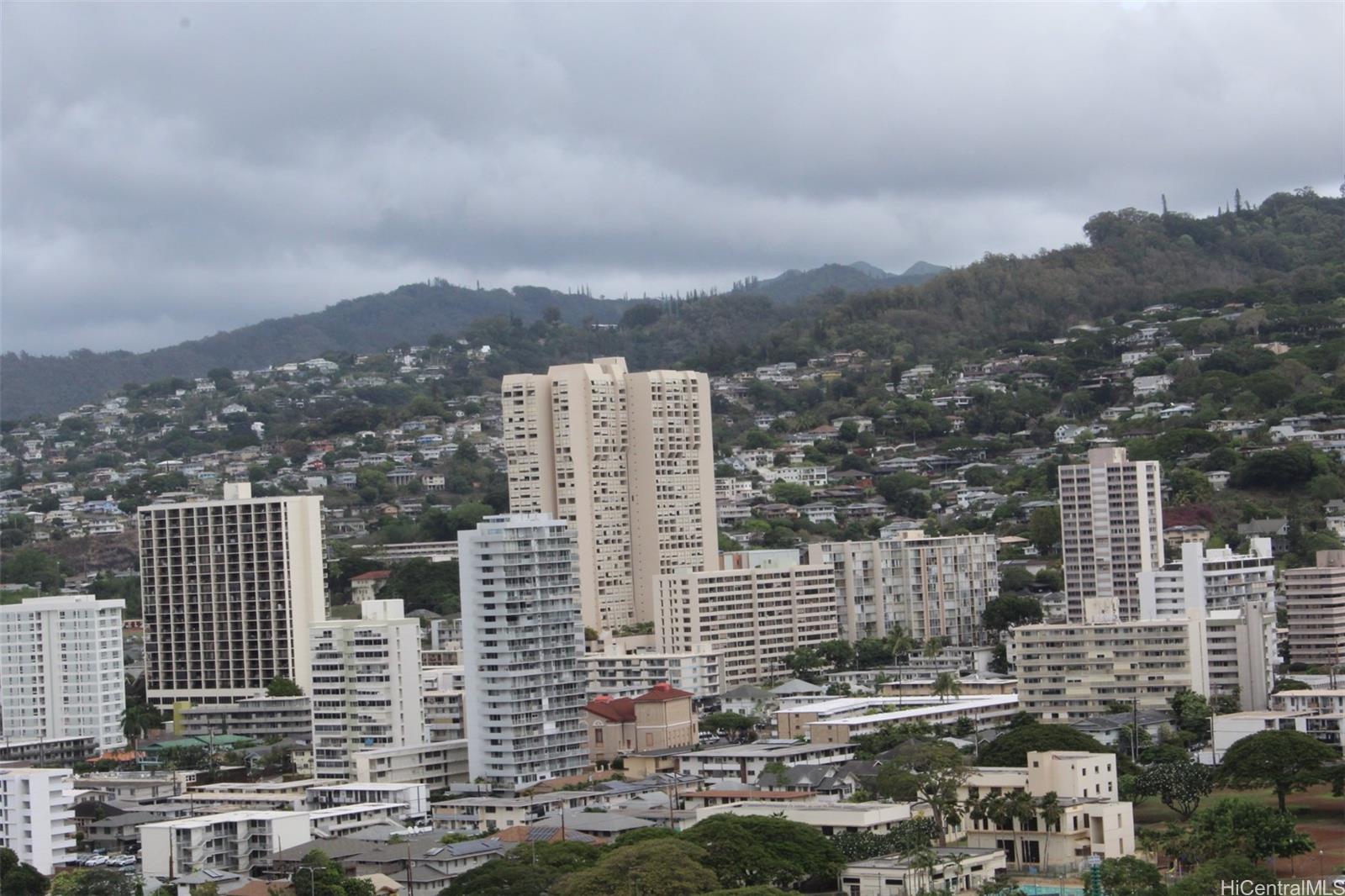 1450 Young St condo # 2506, Honolulu, Hawaii - photo 13 of 14