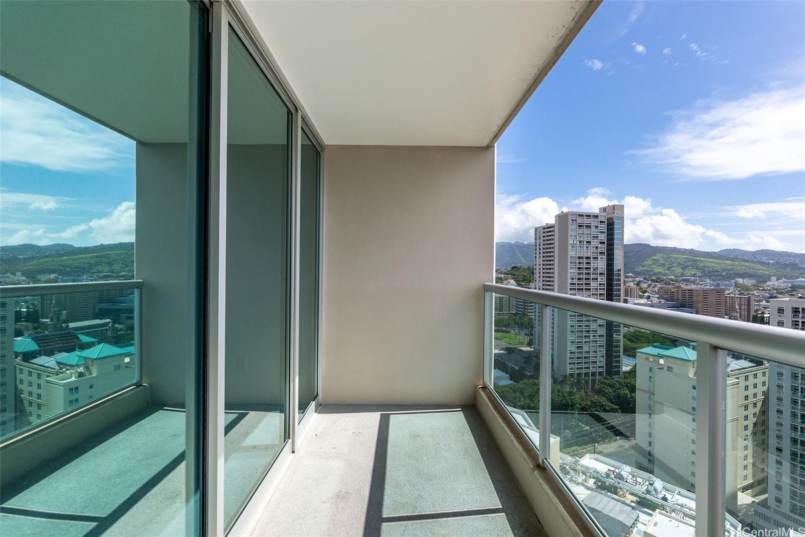 1450 Young St condo # 2701, Honolulu, Hawaii - photo 13 of 20