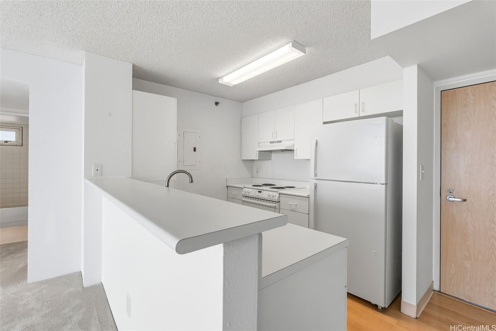 1450 Young St condo # 2701, Honolulu, Hawaii - photo 3 of 20