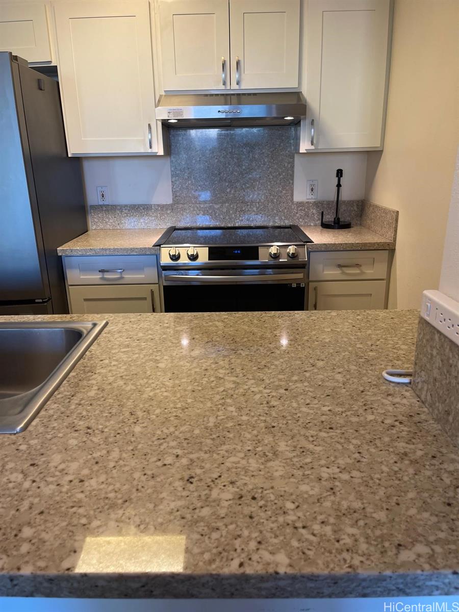 1450 Young St condo # 302, Honolulu, Hawaii - photo 4 of 15