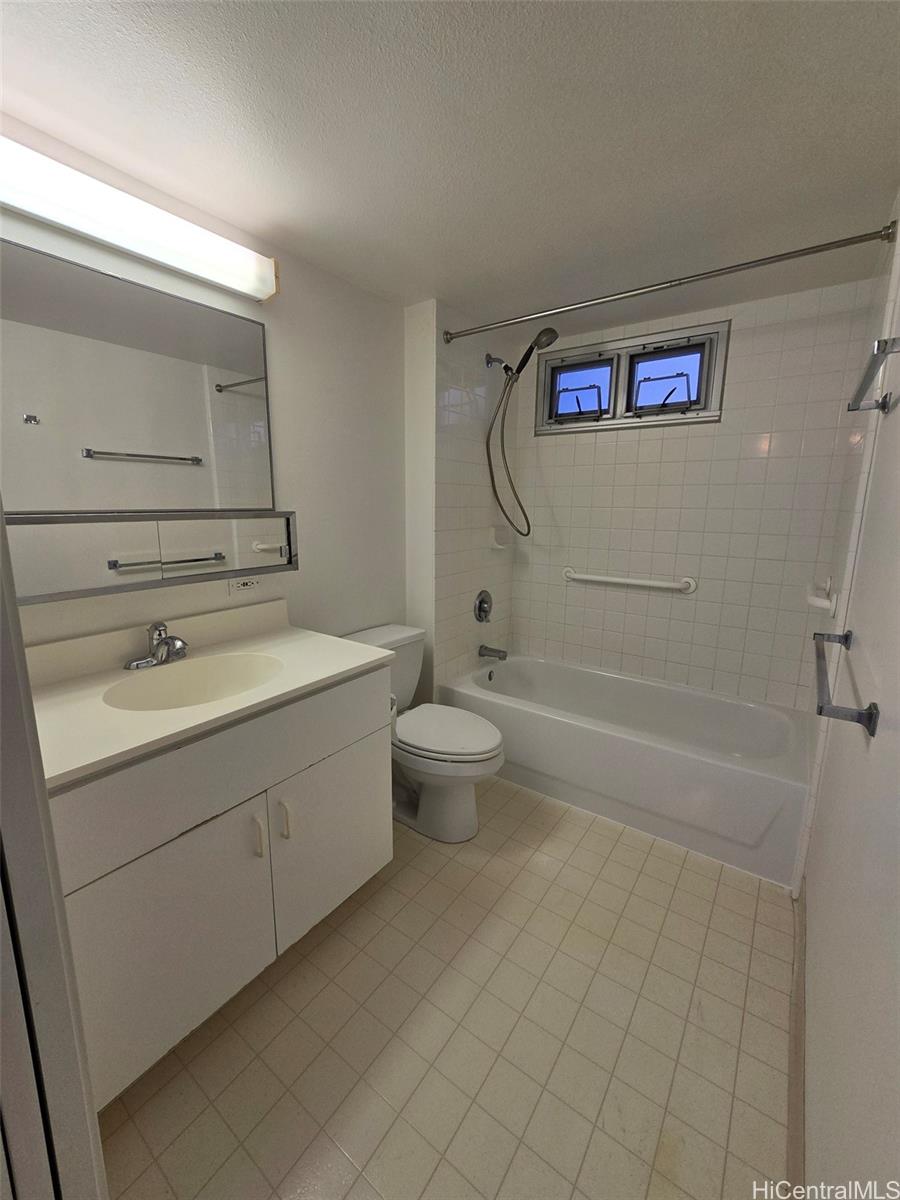 1450 Young Street Honolulu - Rental - photo 7 of 9