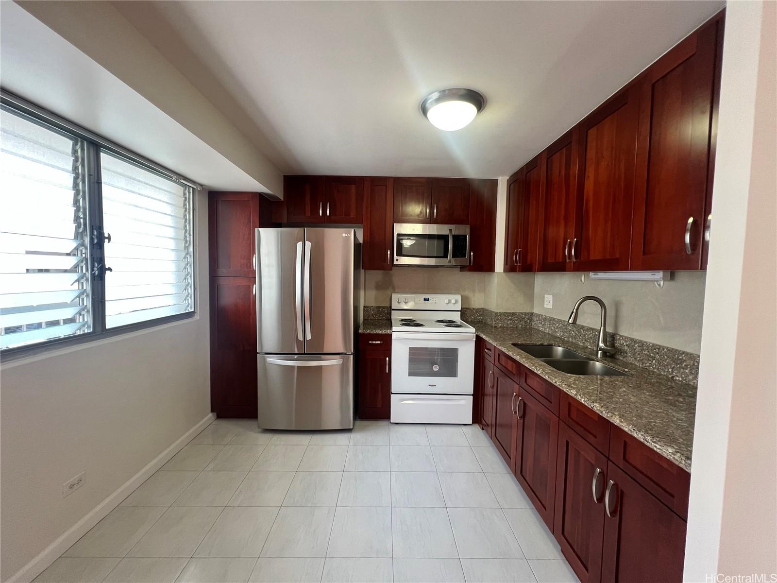 Piikoi Villa condo # 205, Honolulu, Hawaii - photo 3 of 11