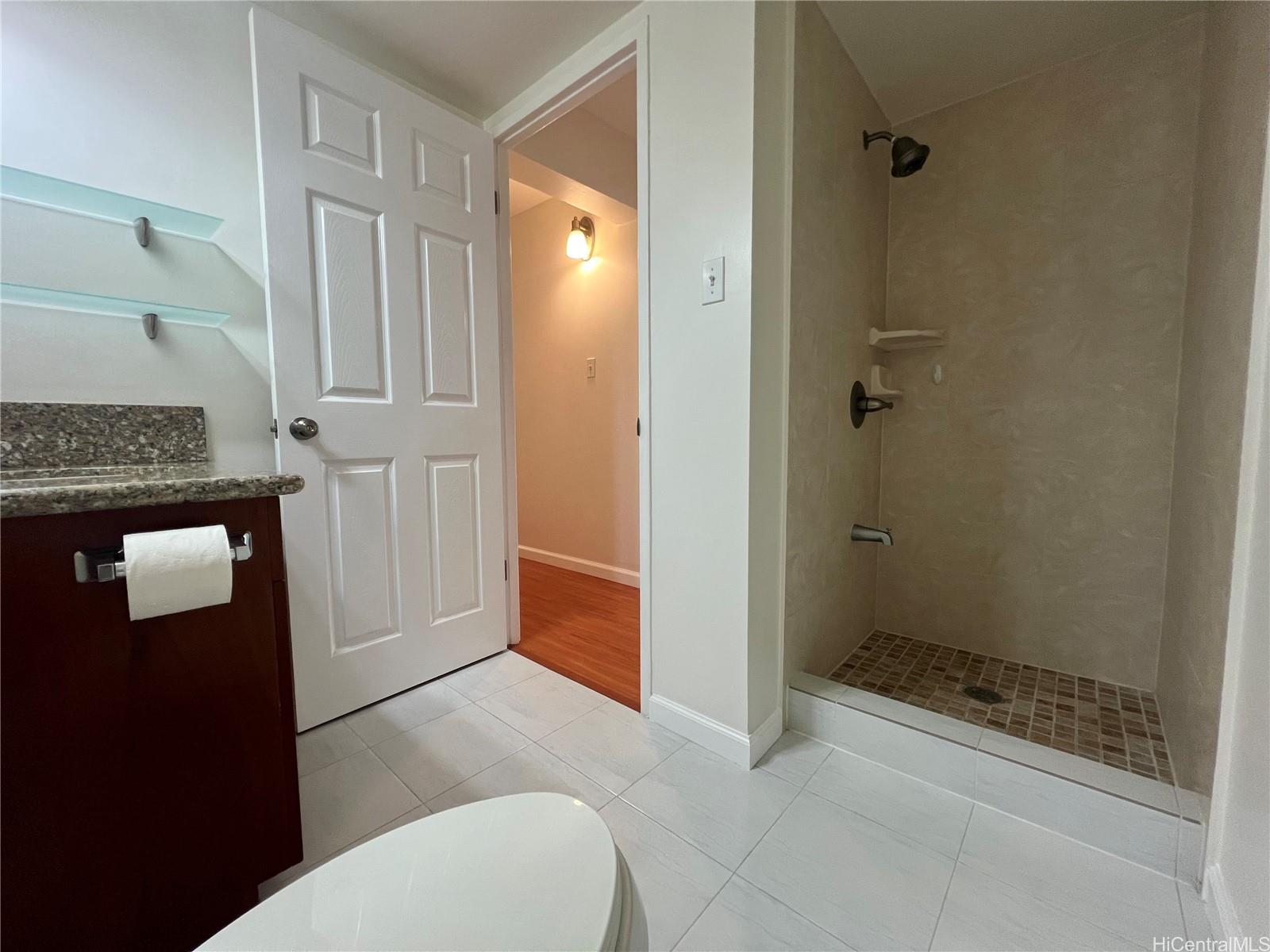 Piikoi Villa condo # 205, Honolulu, Hawaii - photo 9 of 11