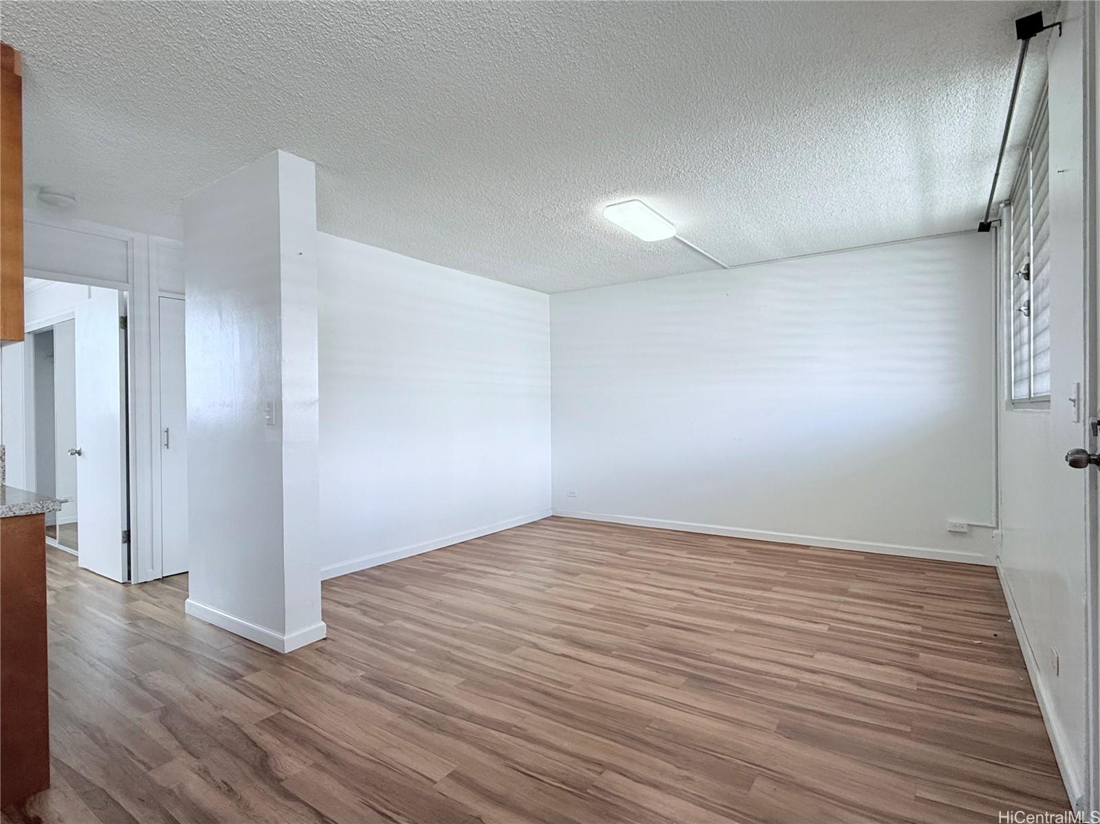 Piikoi Villa condo # 501, Honolulu, Hawaii - photo 4 of 14