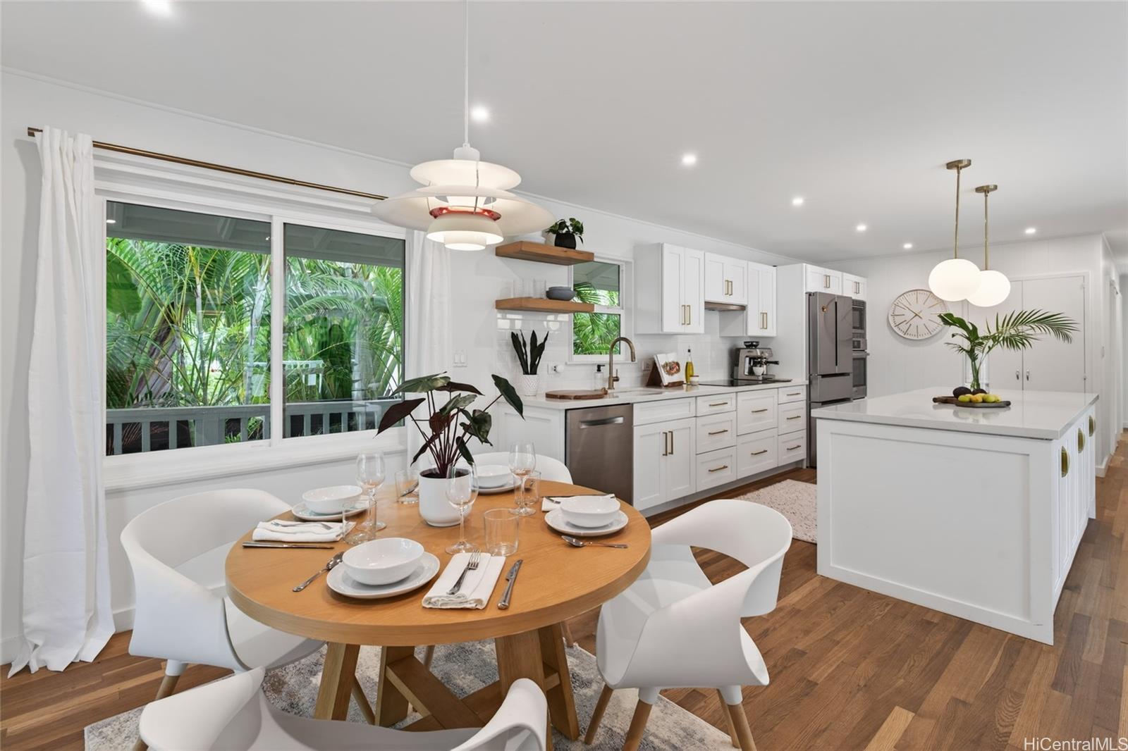 1453  Aalapapa Drive Lanikai, Kailua home - photo 11 of 25