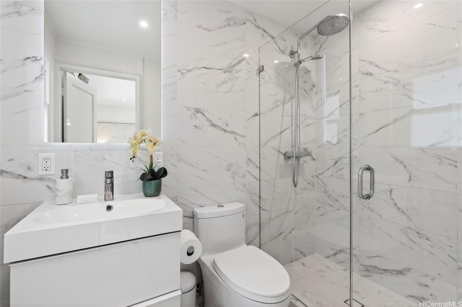 1453  Aalapapa Drive Lanikai, Kailua home - photo 13 of 25