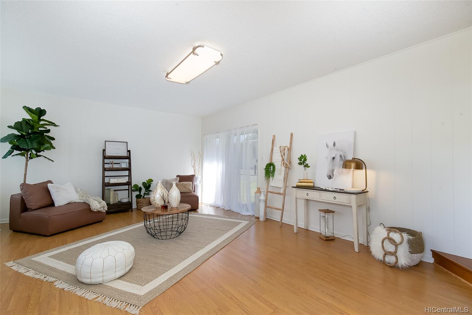 1455 Ala Aolani Street , Honolulu, Hi 96819 Moanalua Valley