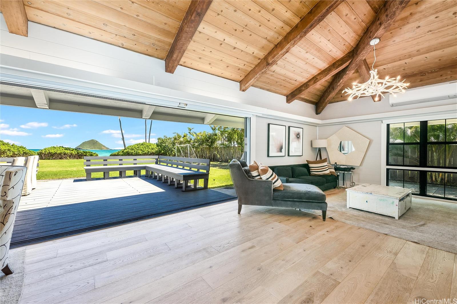 1456  Mokulua Drive Lanikai, Kailua home - photo 2 of 25