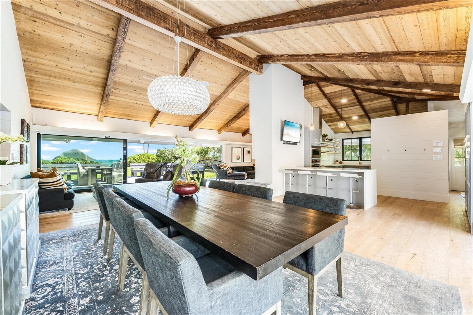 1456  Mokulua Drive Lanikai, Kailua home - photo 11 of 25