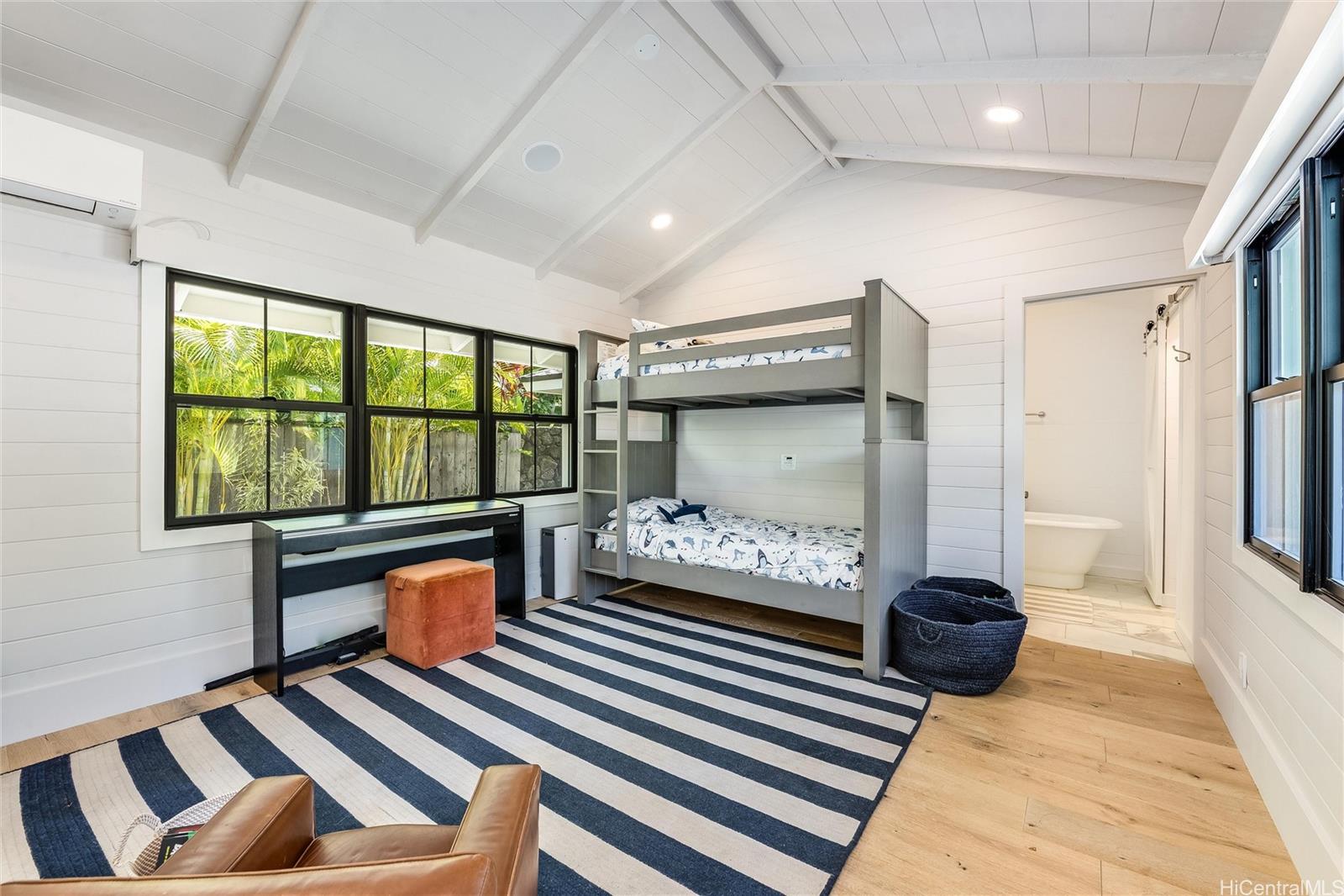 1456  Mokulua Drive Lanikai, Kailua home - photo 23 of 25