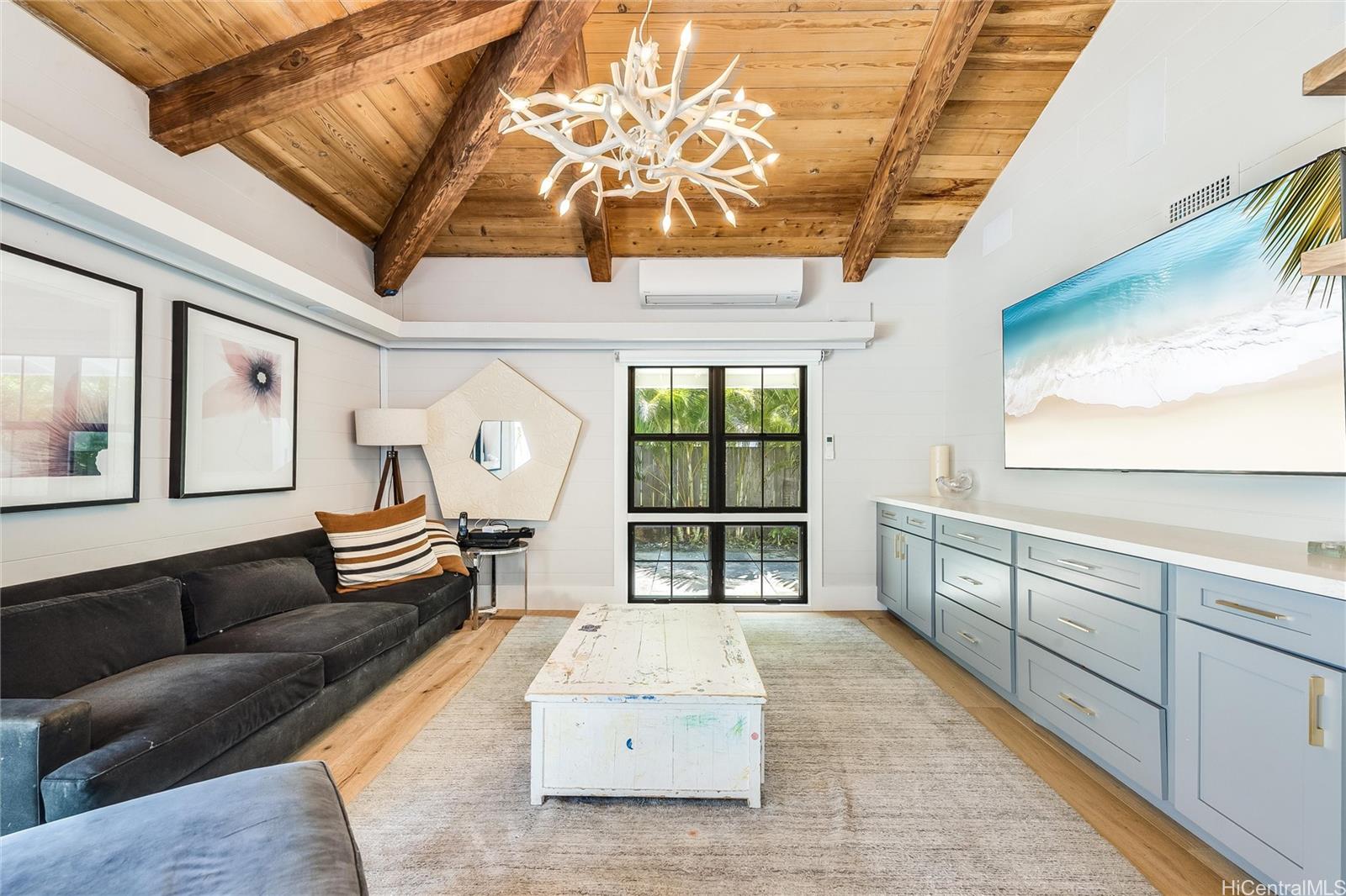 1456  Mokulua Drive Lanikai, Kailua home - photo 9 of 25