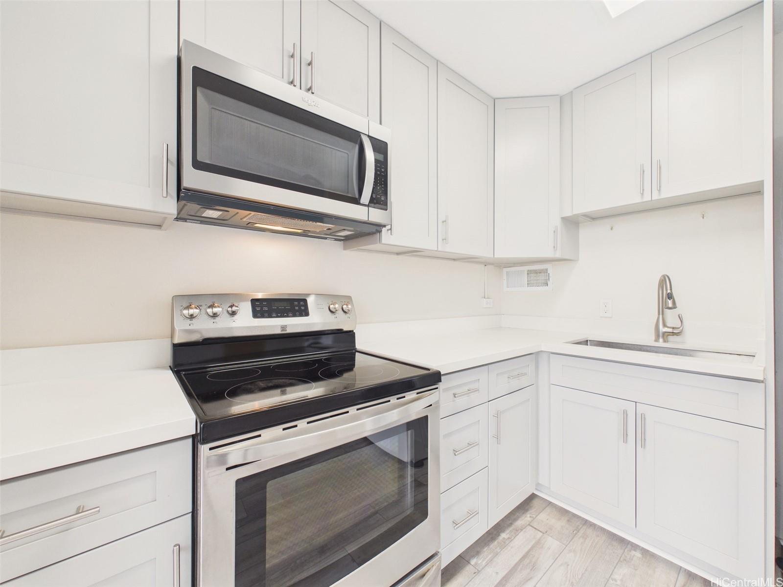 Victoria Mansions condo # A203, Honolulu, Hawaii - photo 7 of 24