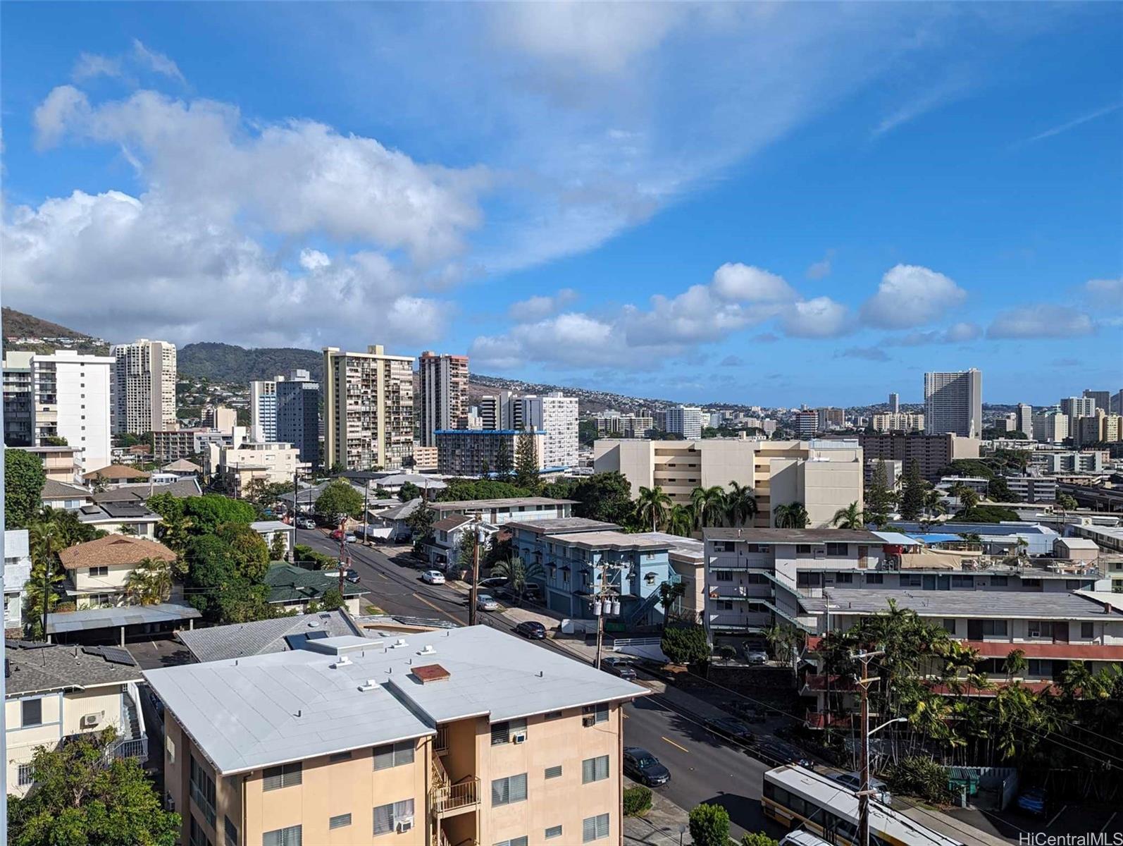 Victoria Mansions condo # A902, Honolulu, Hawaii - photo 17 of 18