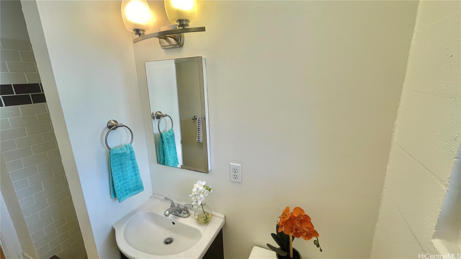 1457 Hunakai Street townhouse # 1, Honolulu, Hawaii - photo 17 of 25