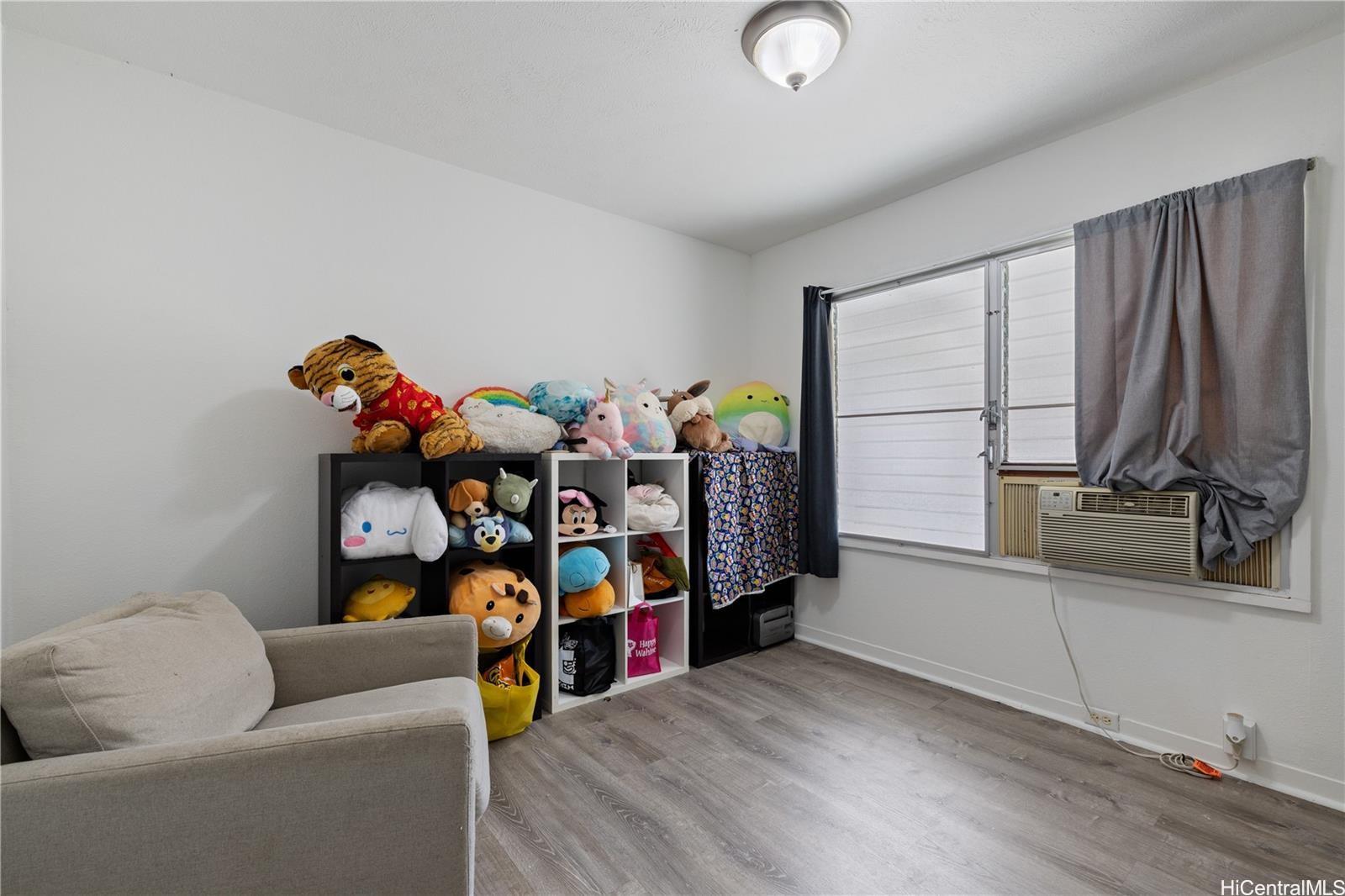 1457  Kokea Street Kapalama, Honolulu home - photo 9 of 22