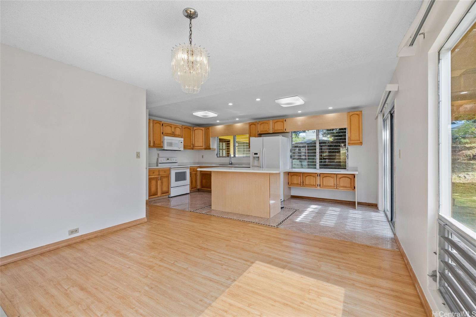 1459  Akamai Street Kailua Bluffs, Kailua home - photo 5 of 25